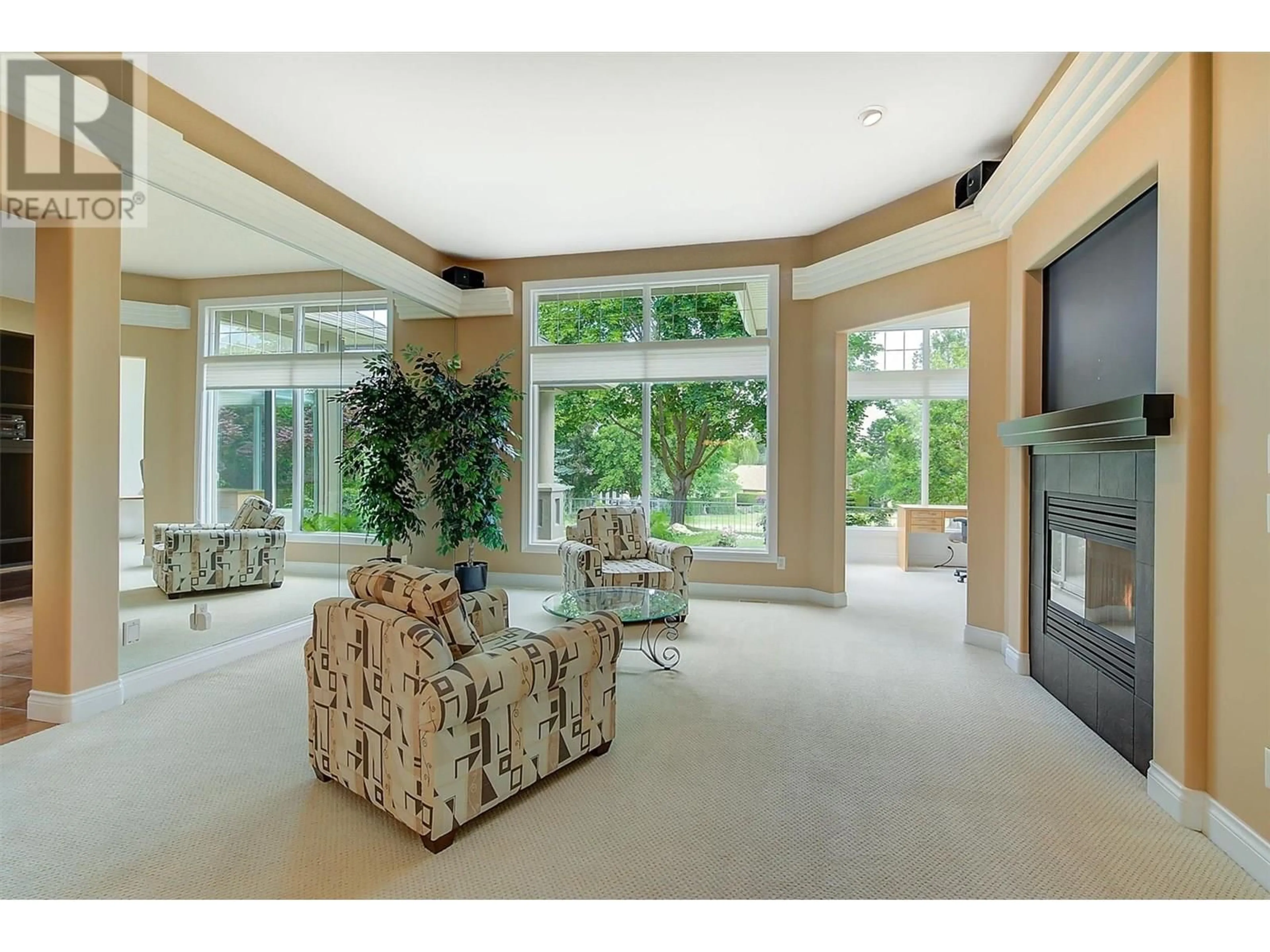 Unknown for 3948 GALLAGHERS PARKWAY, Kelowna British Columbia V1W3Z9