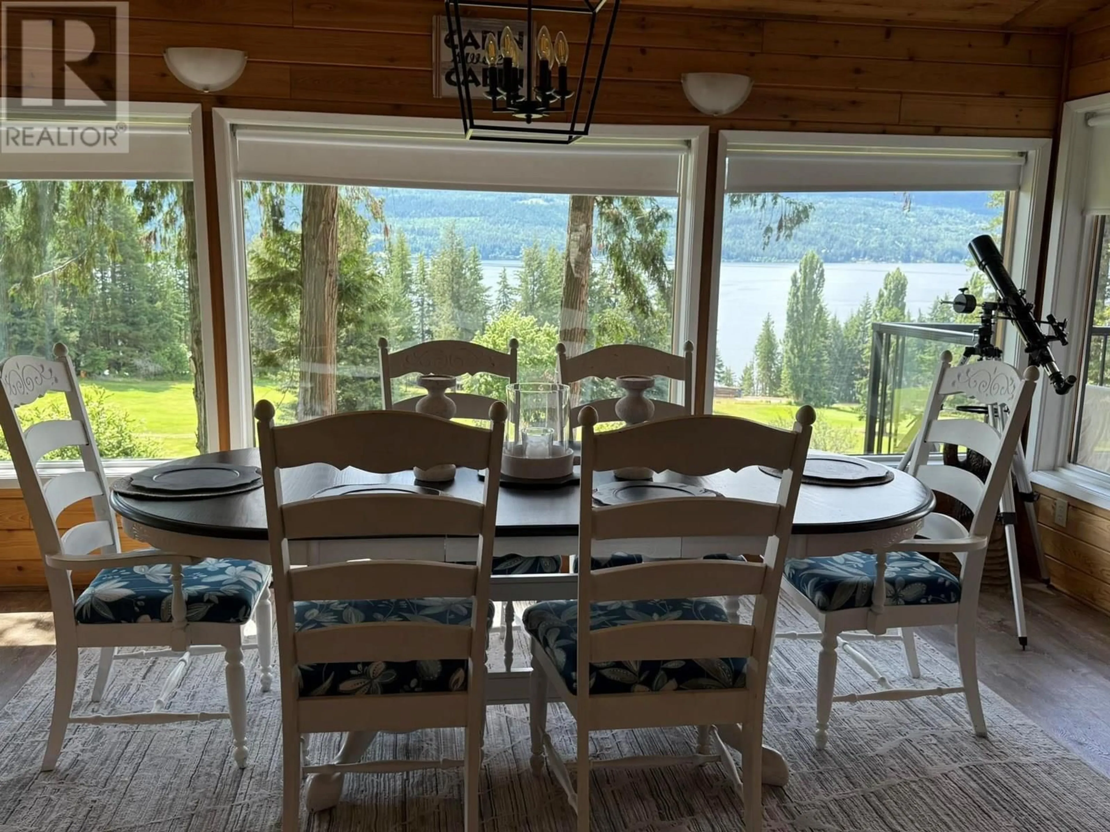 Dining room, unknown for 7740 COLUMBIA DRIVE, Anglemont British Columbia V0E1M8