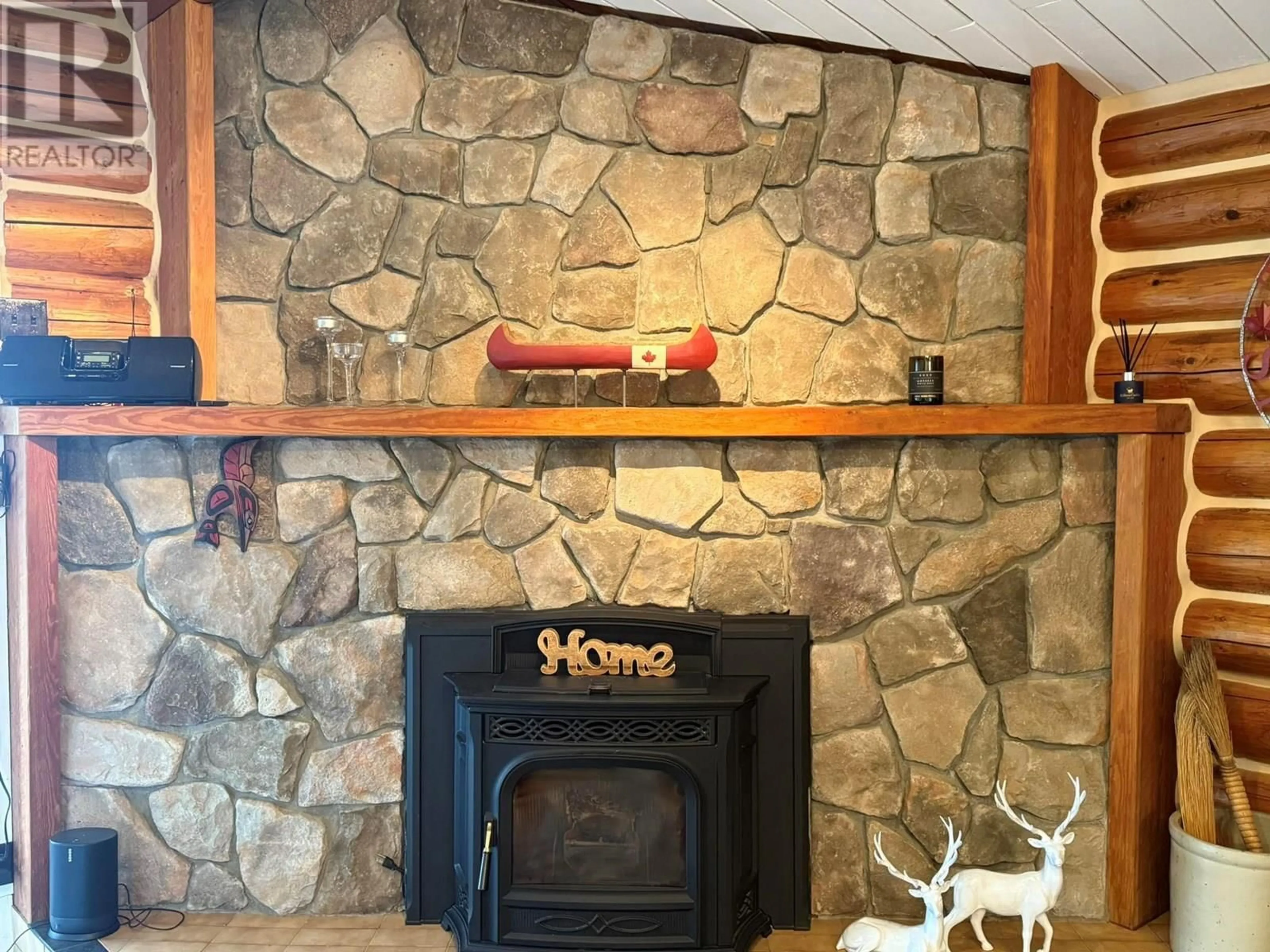 A pic of a room for 7740 COLUMBIA DRIVE, Anglemont British Columbia V0E1M8