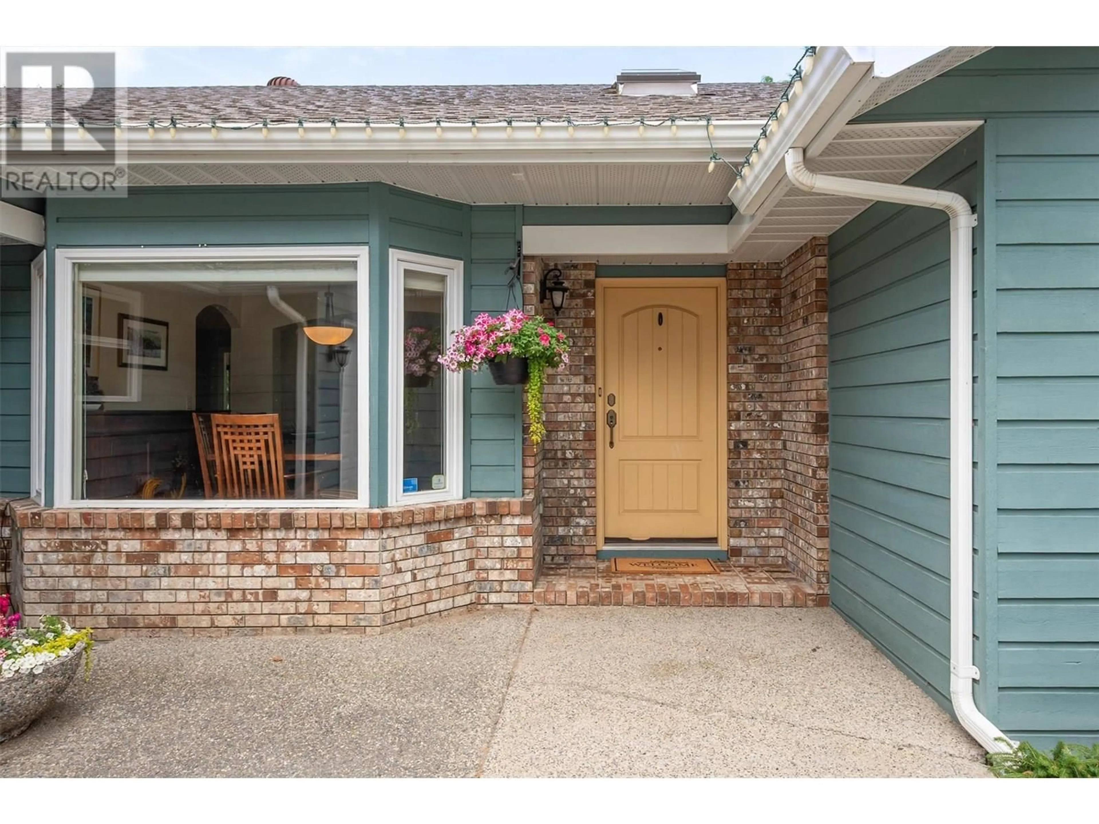 Home with brick exterior material, street for 530 BROME CRESCENT, Kelowna British Columbia V1W2M5