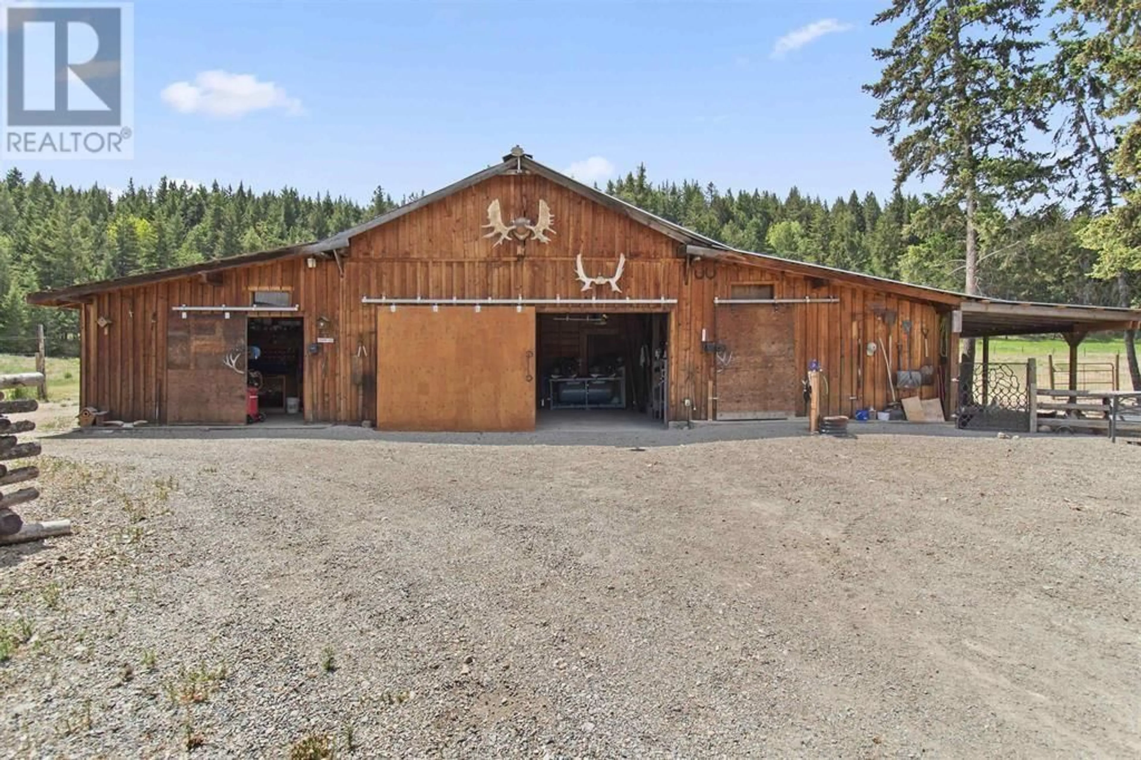 Indoor garage for 199 OLD BLACK MINE ROAD, Princeton British Columbia V0X1W0