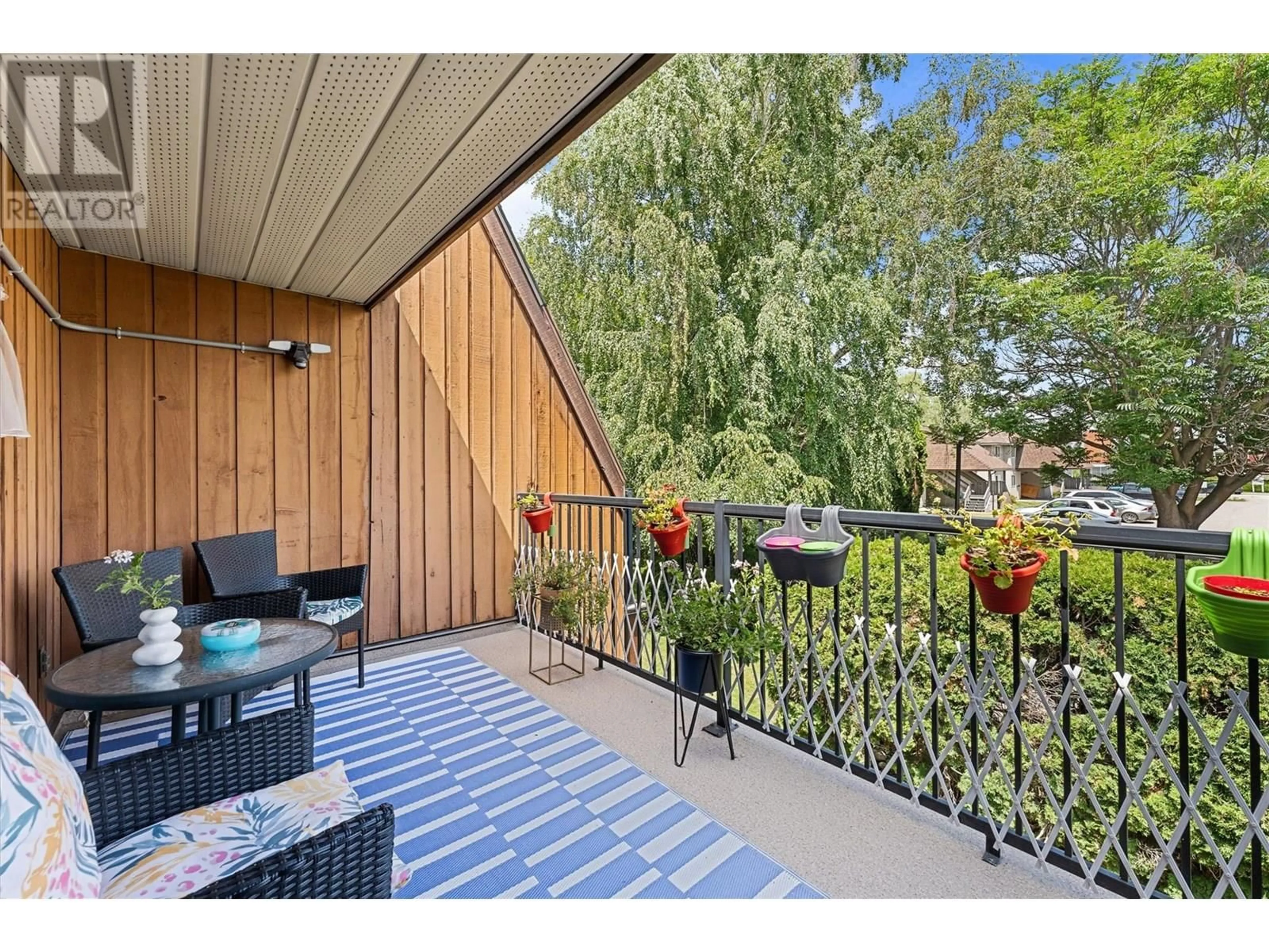 Patio, water/lake/river/ocean view for 201 - 290 MILLS ROAD, Kelowna British Columbia V1X4G8