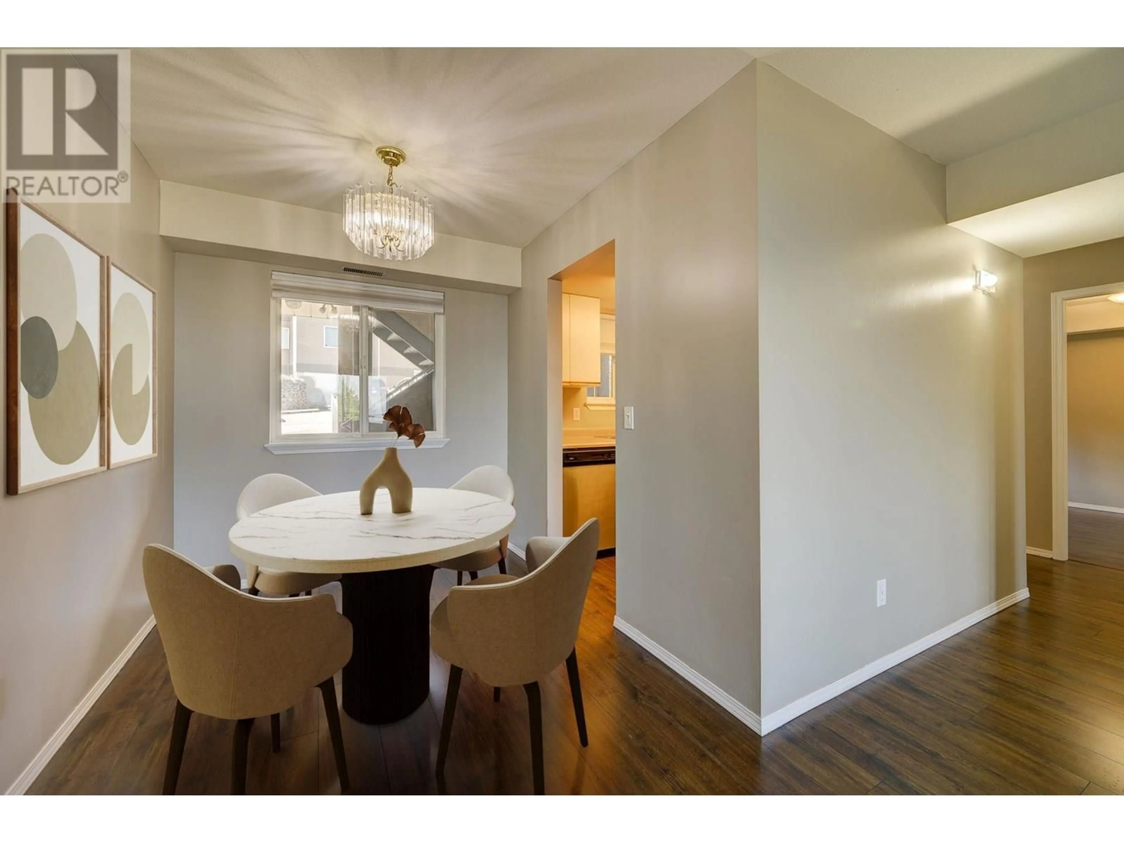 Dining room, wood/laminate floor for 106 - 1185 HUGH ALLAN DRIVE, Kamloops British Columbia V1S1T3