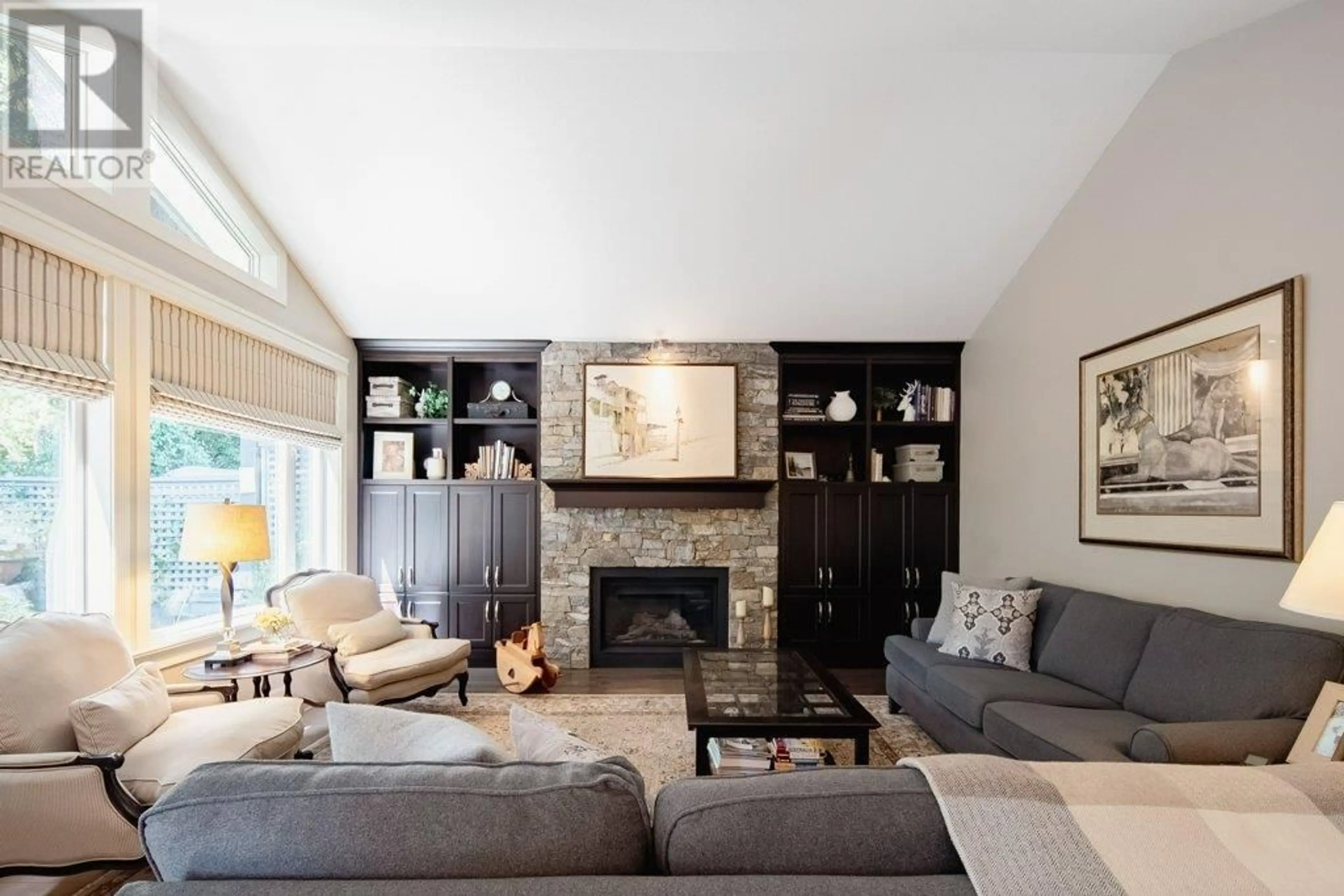 Living room with furniture, unknown for 106 - 1986 BOWES STREET, Kelowna British Columbia V1Y3C3