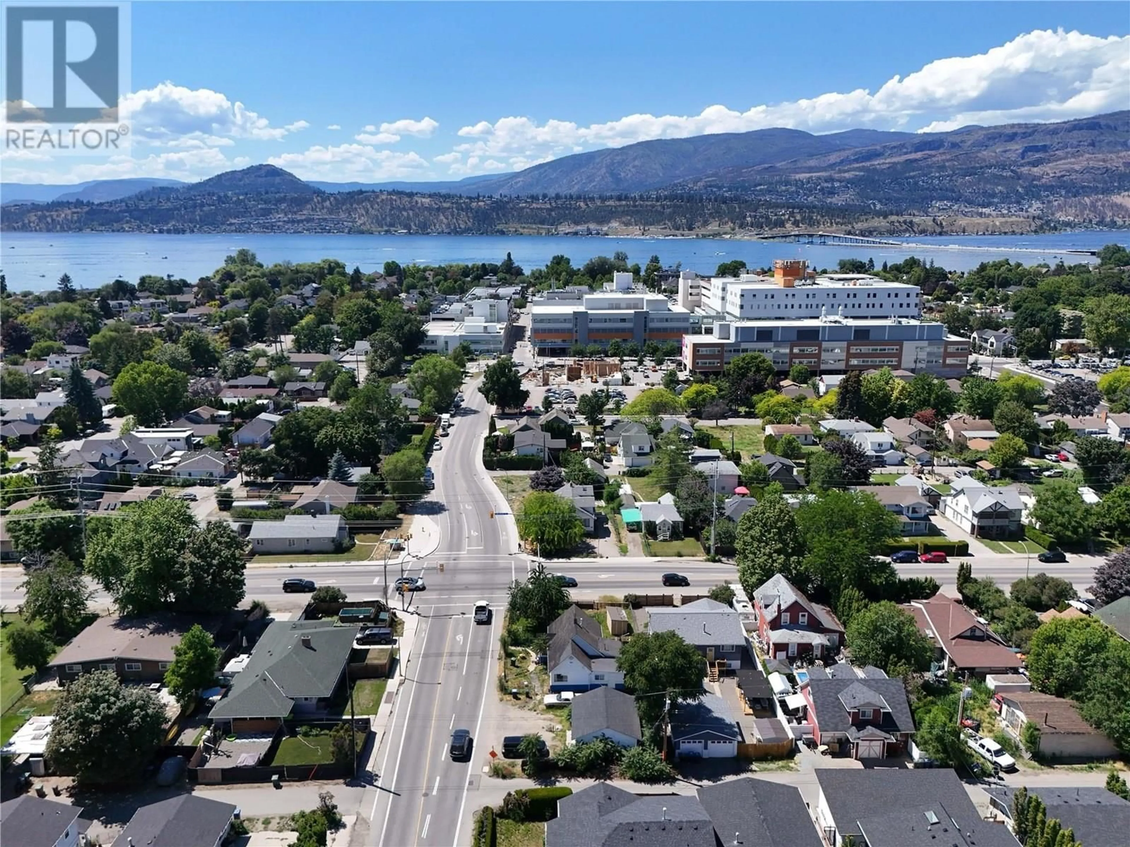 A pic from outside/outdoor area/front of a property/back of a property/a pic from drone, unknown for 706 ROSE AVENUE, Kelowna British Columbia V1Y5K2