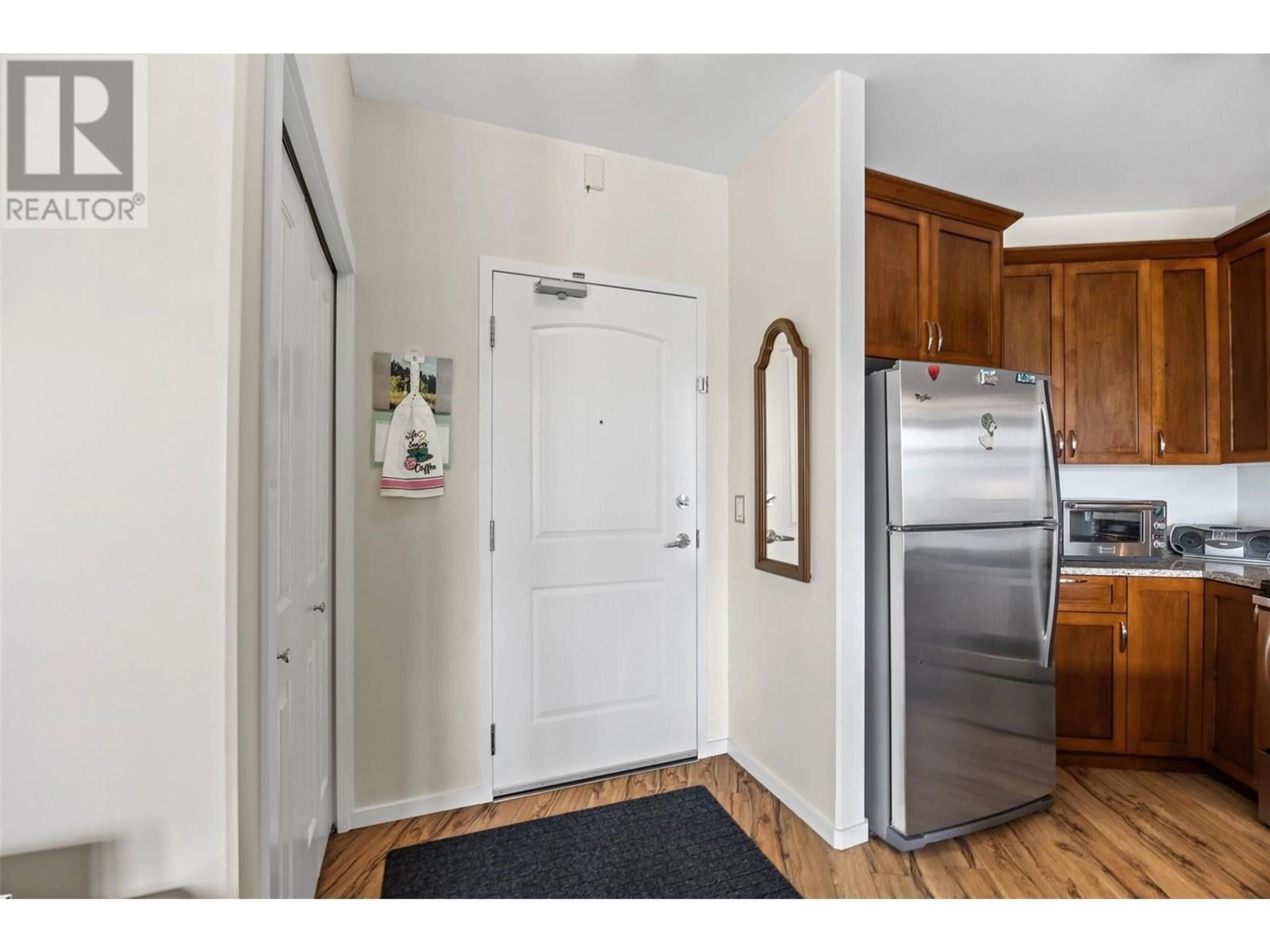 Indoor entryway for 619 - 689 TRANQUILLE ROAD, Kamloops British Columbia V2B0C7