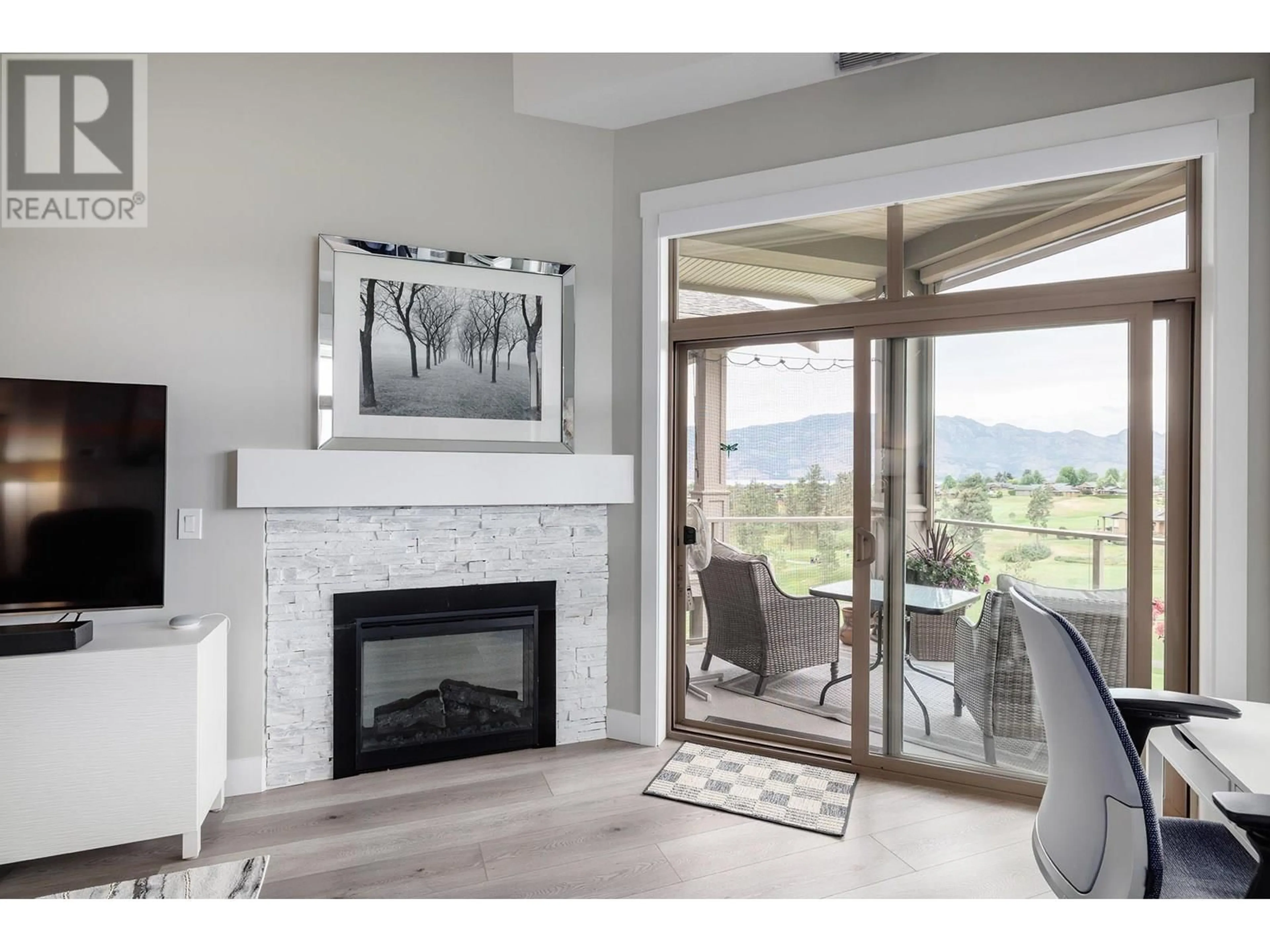 Living room with furniture, unknown for 510 - 3545 CARRINGTON ROAD, West Kelowna British Columbia V4T2E6