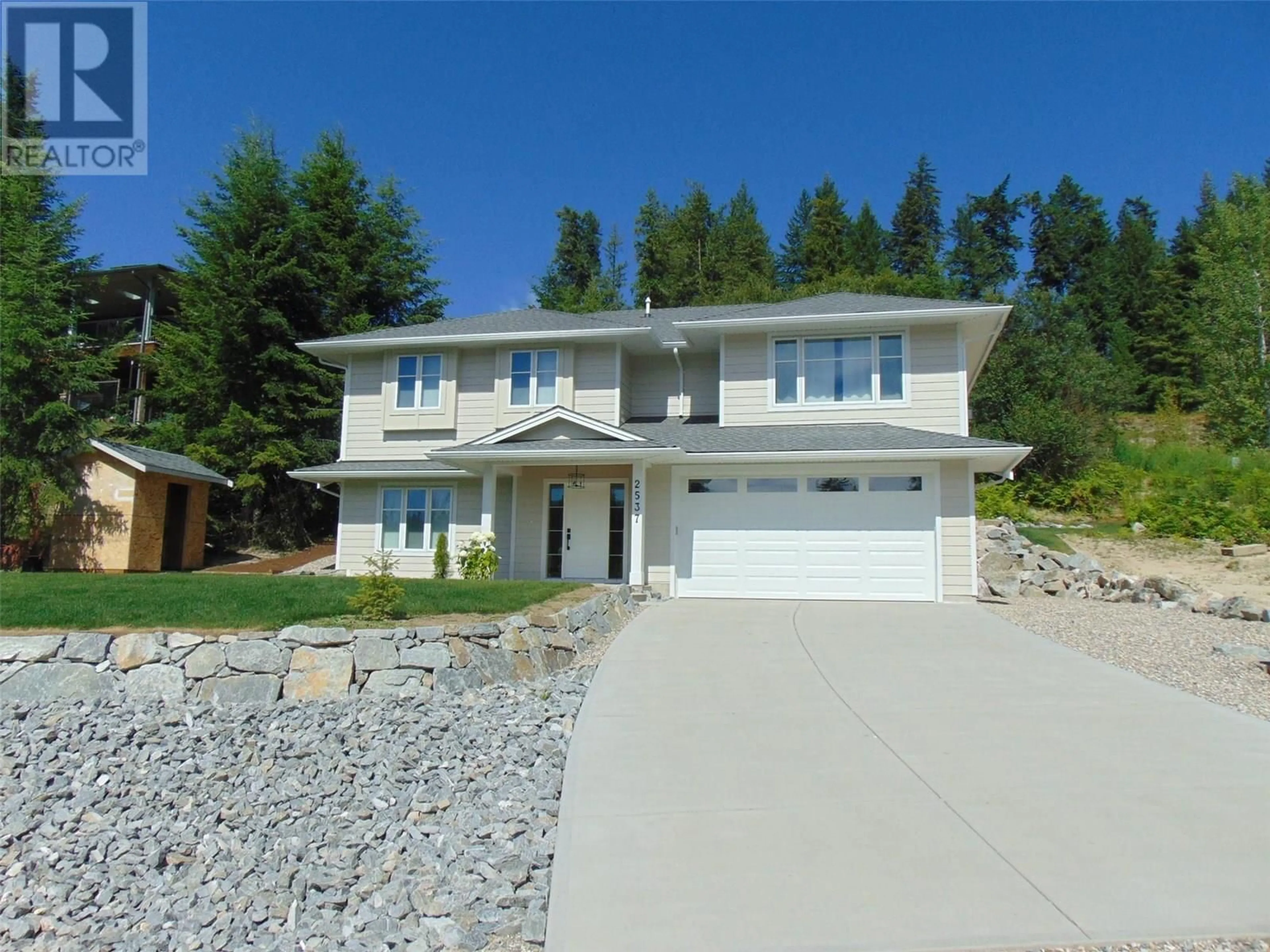 Home with vinyl exterior material, unknown for 2537 VALLEY PLACE, Blind Bay British Columbia V0E1H2