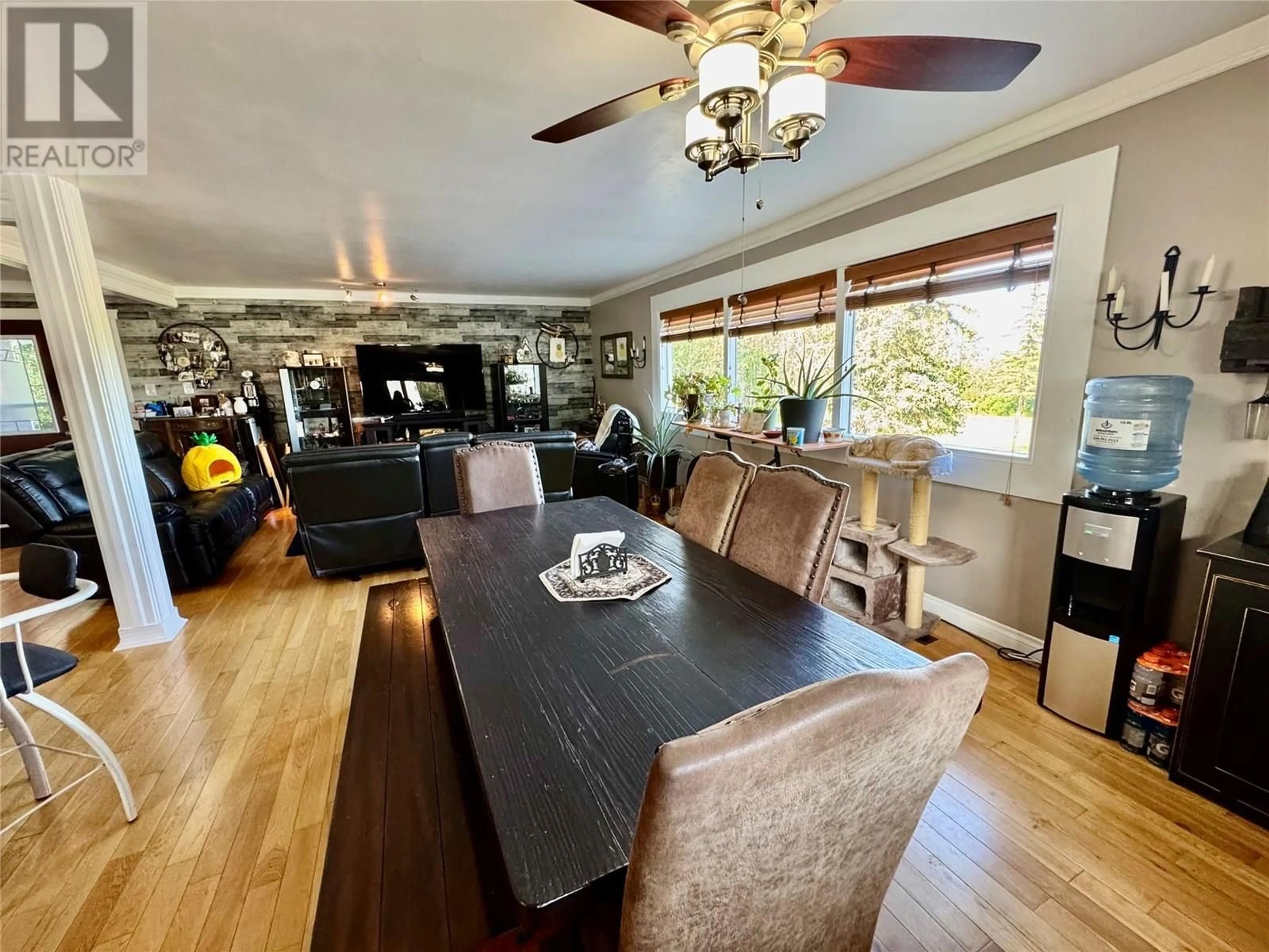 Dining room, wood/laminate floor for 8839 227 ROAD, Dawson Creek British Columbia V1G5A1