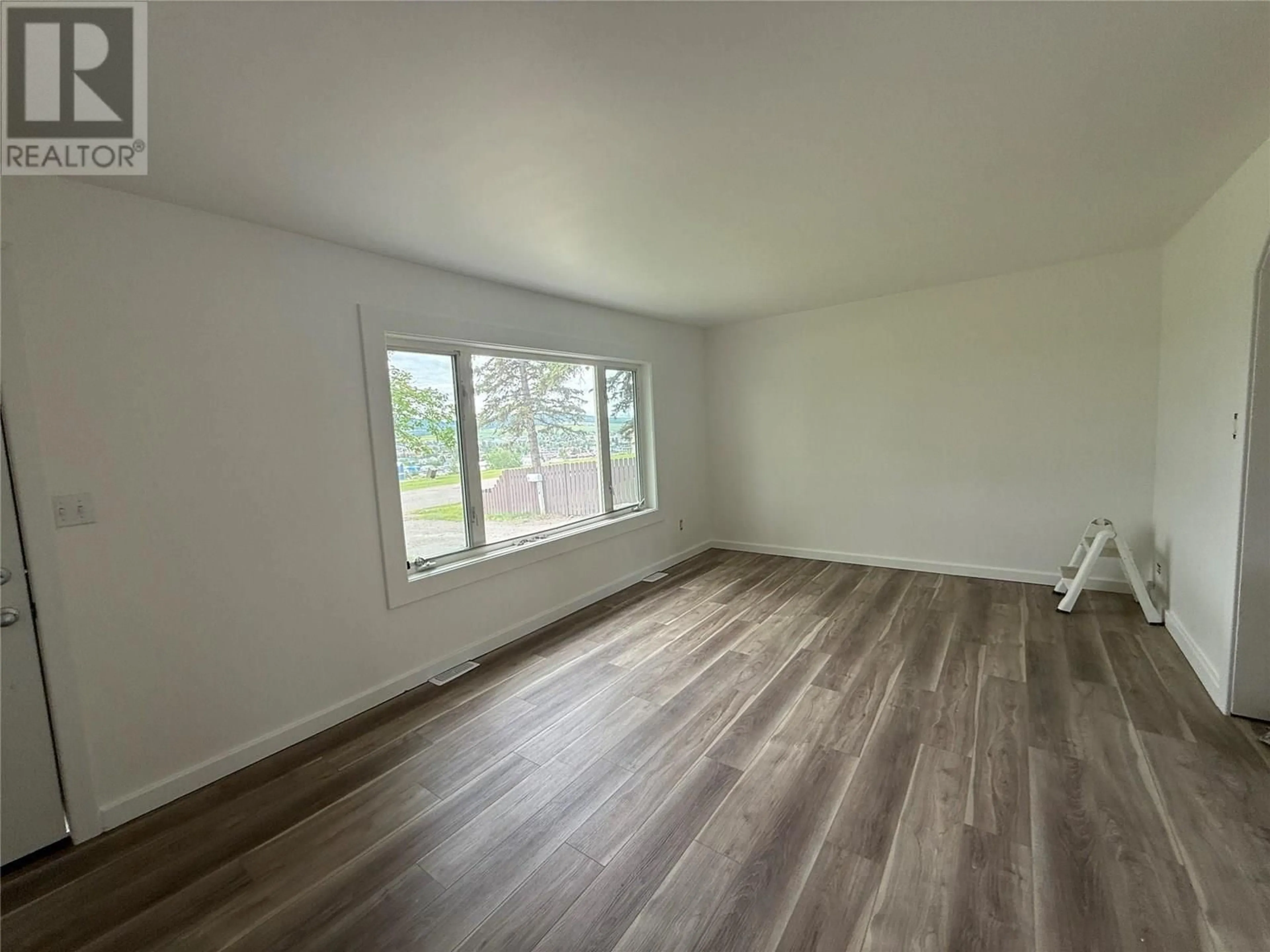 A pic of a room for 304 100B AVENUE, Dawson Creek British Columbia V1G1Y1