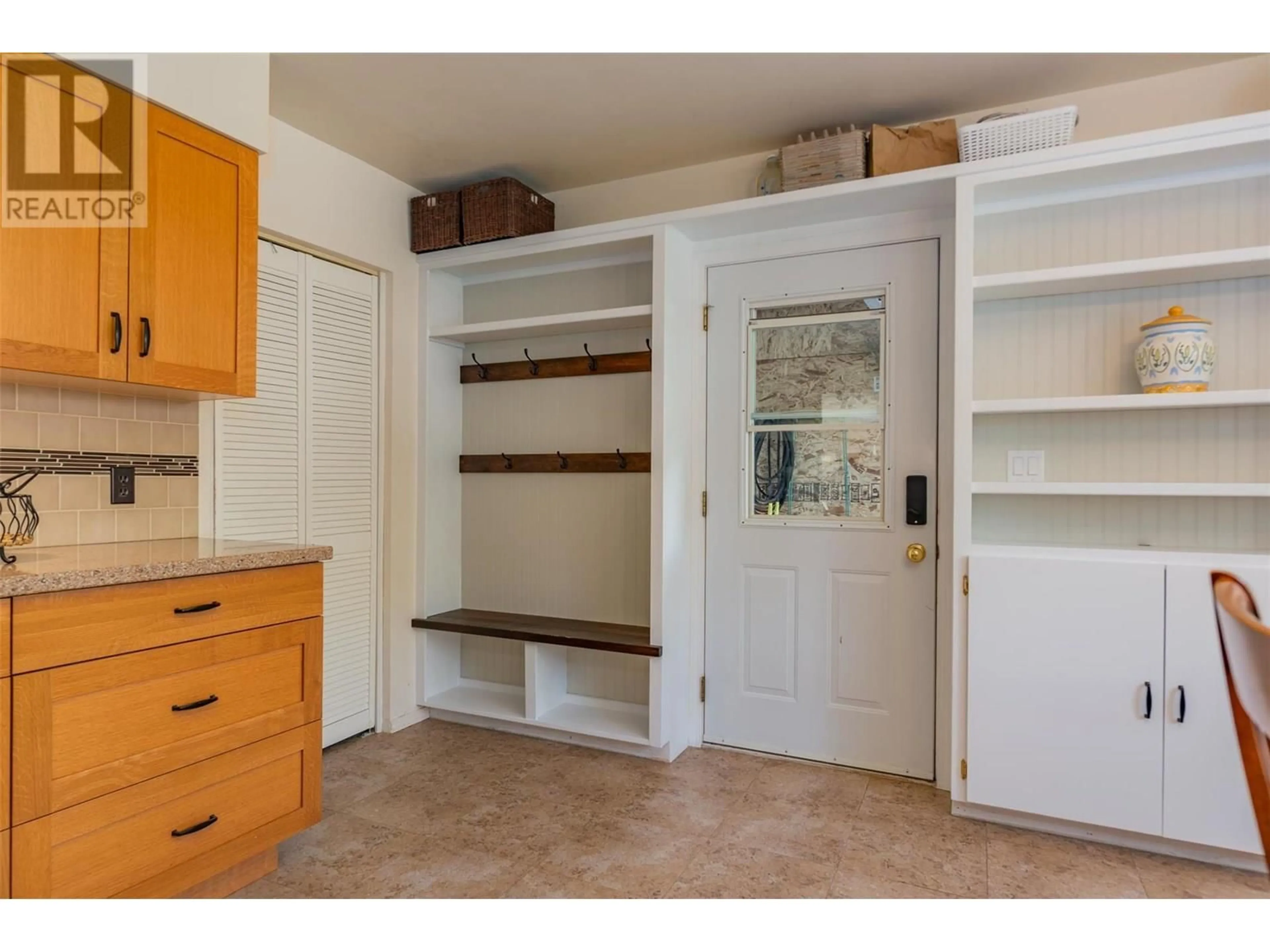 Storage room or clothes room or walk-in closet for 840 9TH AVENUE, Montrose British Columbia V0G1P0