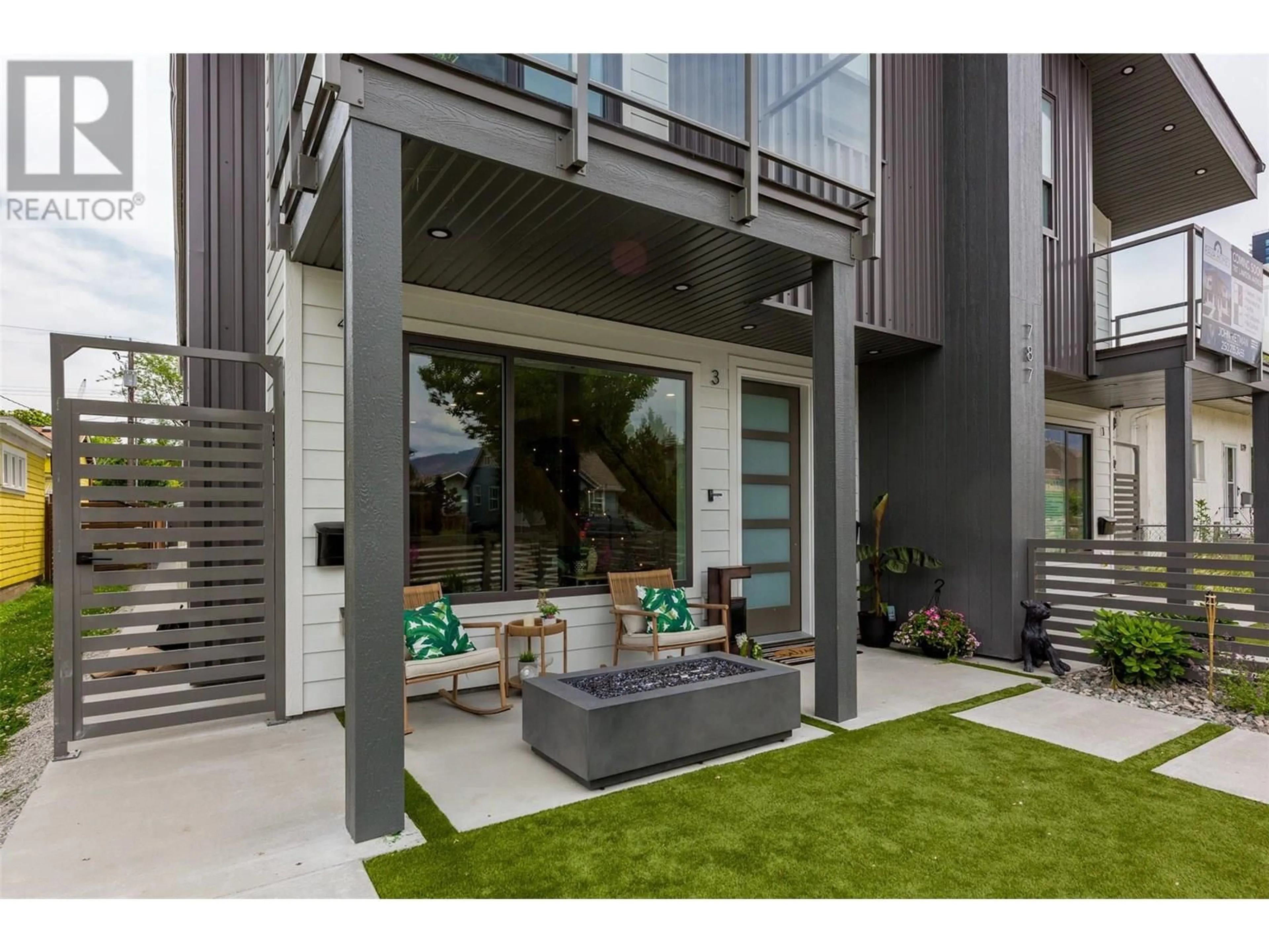 Patio, street for 2 - 787 LAWSON AVENUE, Kelowna British Columbia V1Y6S9