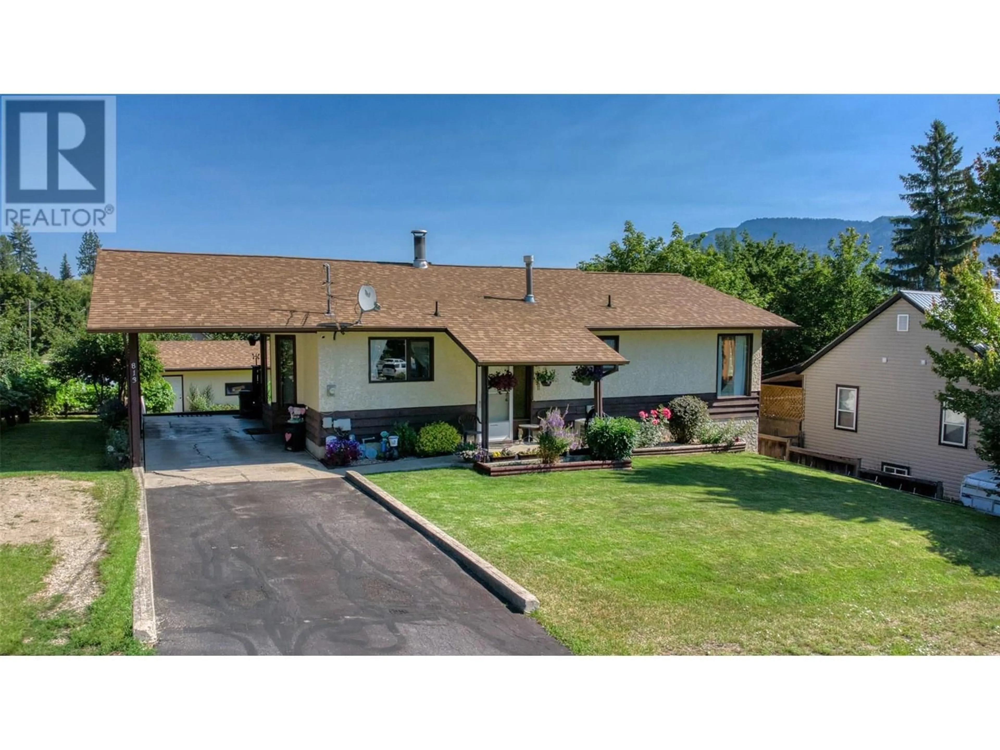 A pic from outside/outdoor area/front of a property/back of a property/a pic from drone, unknown for 813 CLIFF AVENUE, Enderby British Columbia V0E1V0