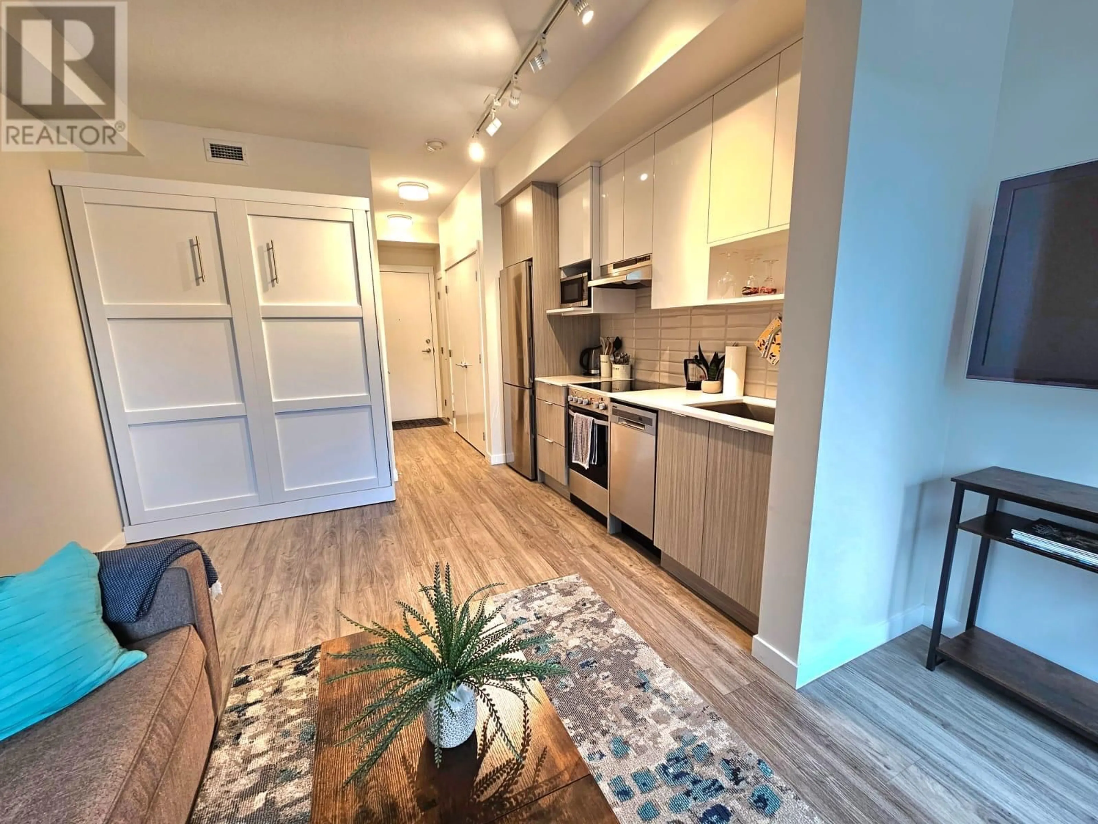 Open concept kitchen, unknown for 102 - 1800 RICHTER STREET, Kelowna British Columbia V1Y0G9
