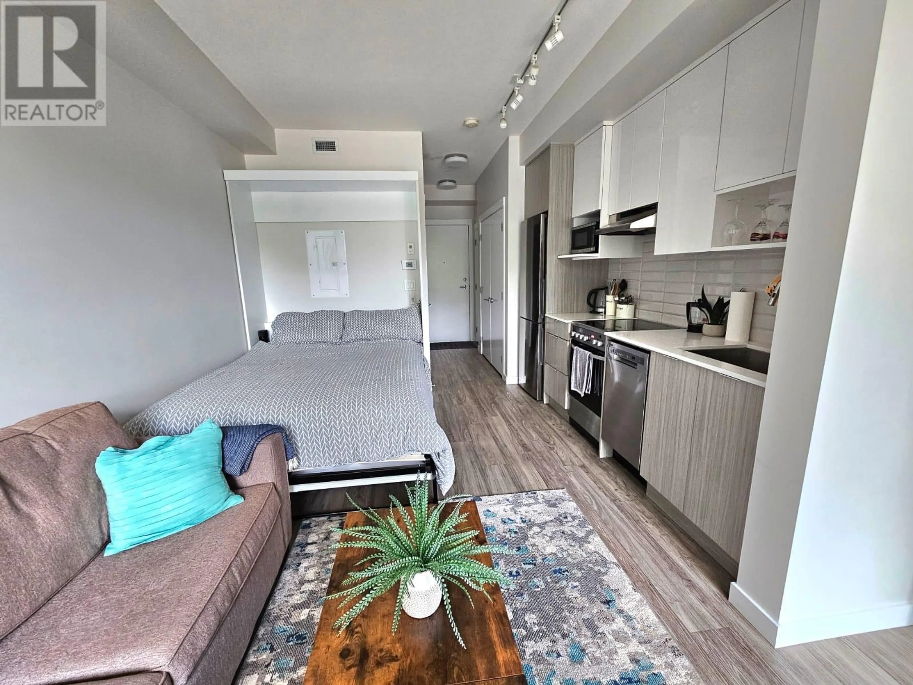 Open concept kitchen, unknown for 102 - 1800 RICHTER STREET, Kelowna British Columbia V1Y0G9