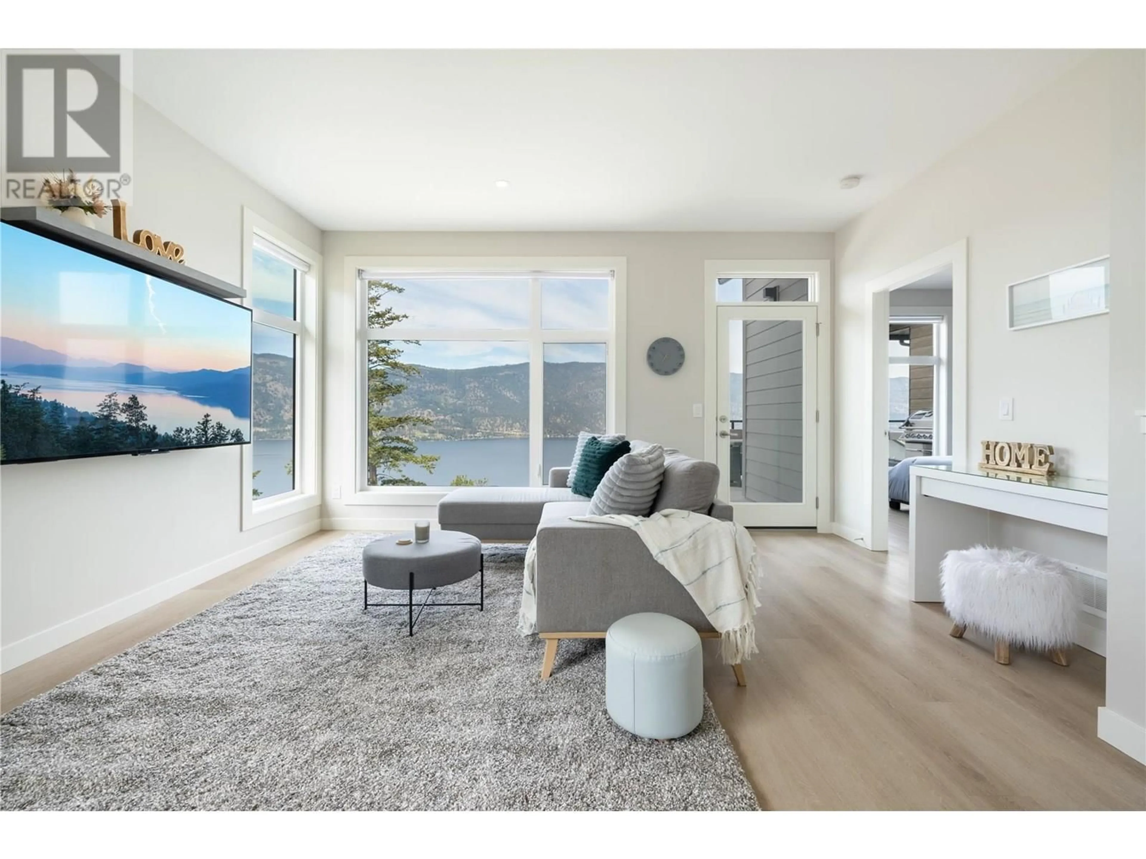 Living room with furniture, unknown for 3332 ASPEN LANE, Kelowna British Columbia V1V0C6
