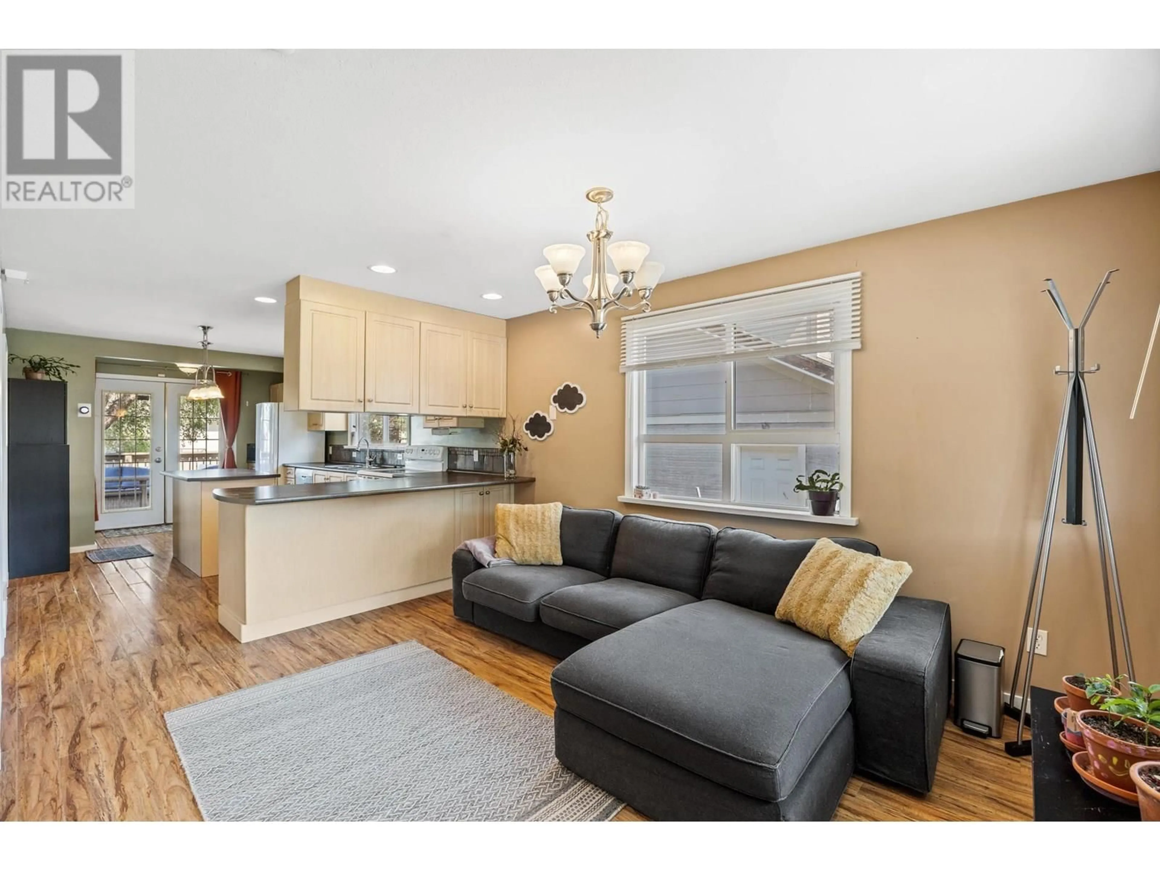 Unknown for 320 MCGOWAN AVENUE, Kamloops British Columbia V2B4N7