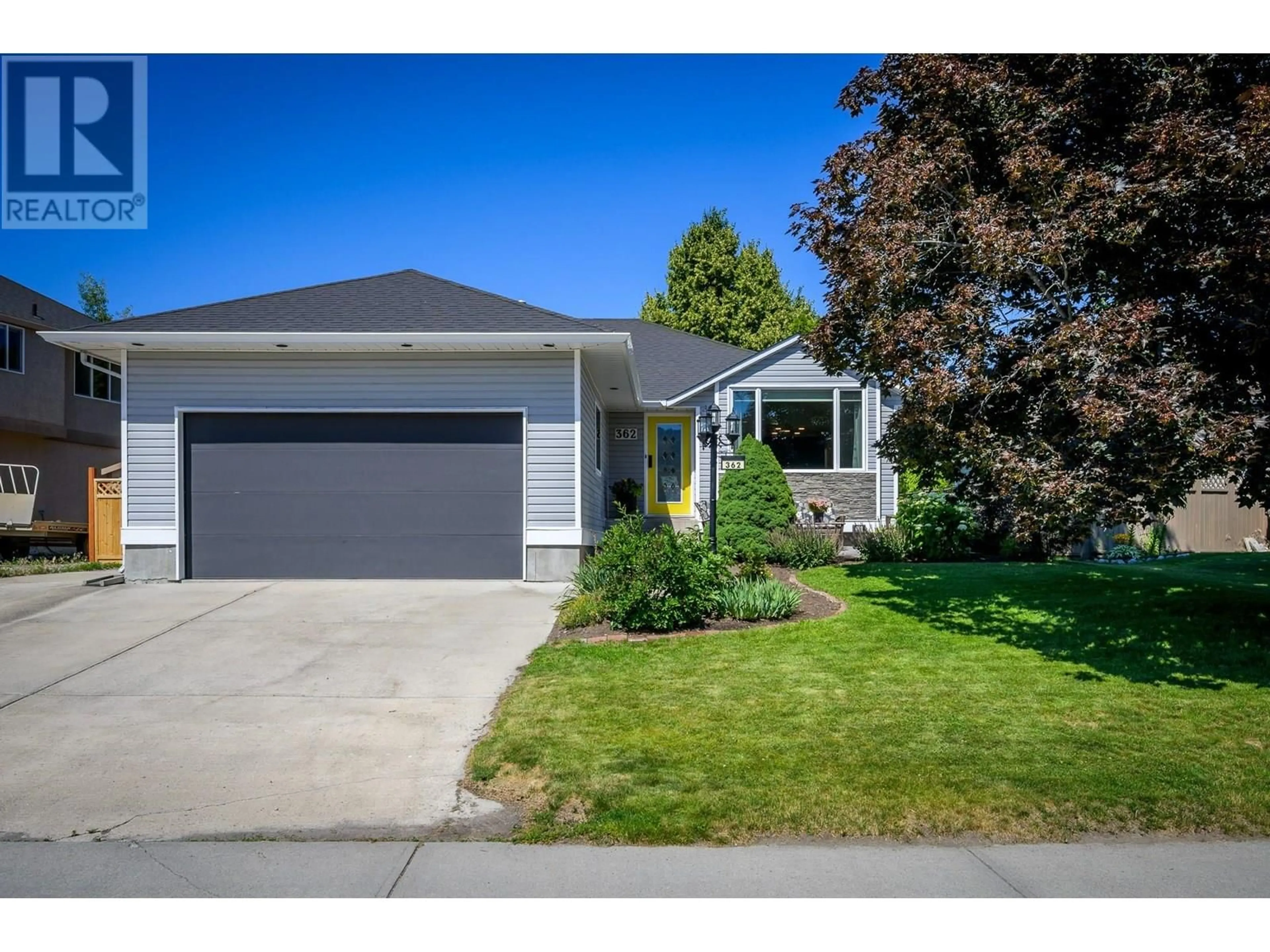Home with vinyl exterior material, street for 362 TUXFORD DRIVE, Kamloops British Columbia V2E2M7
