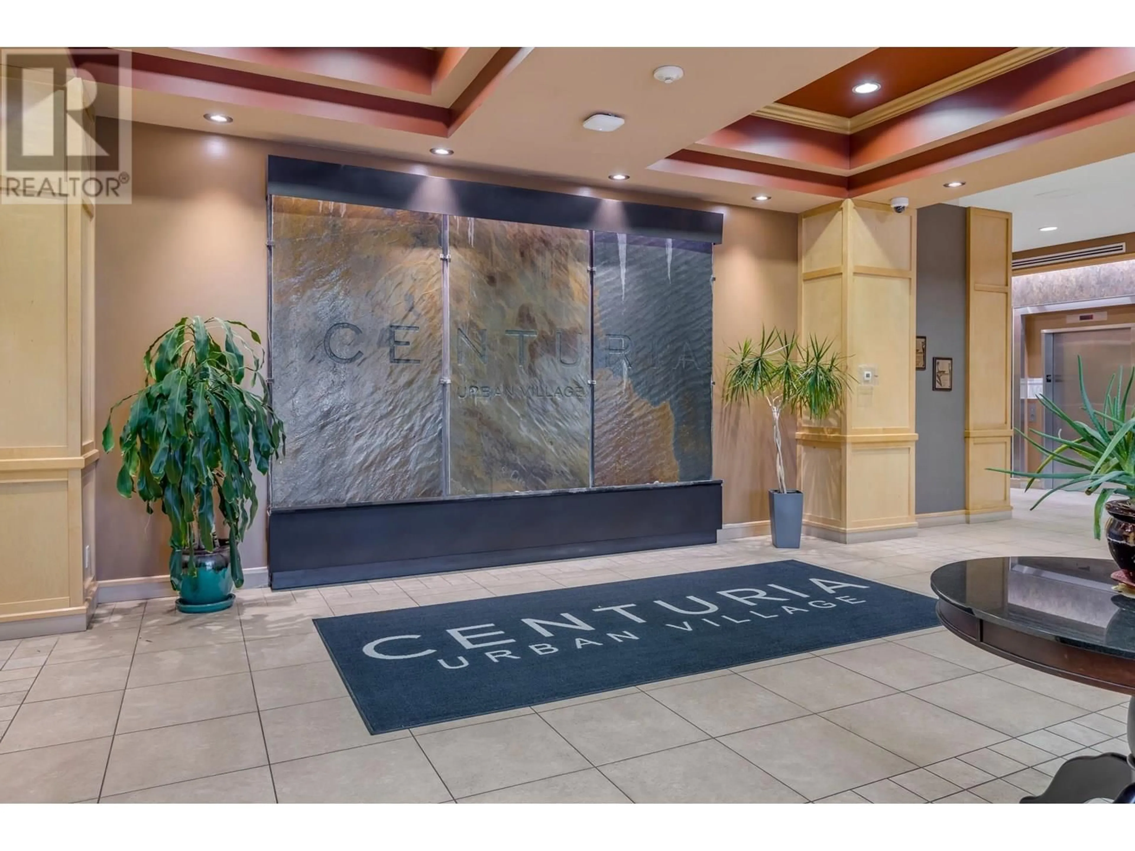 Lobby for 508 - 1160 BERNARD AVENUE, Kelowna British Columbia V1Y6R2
