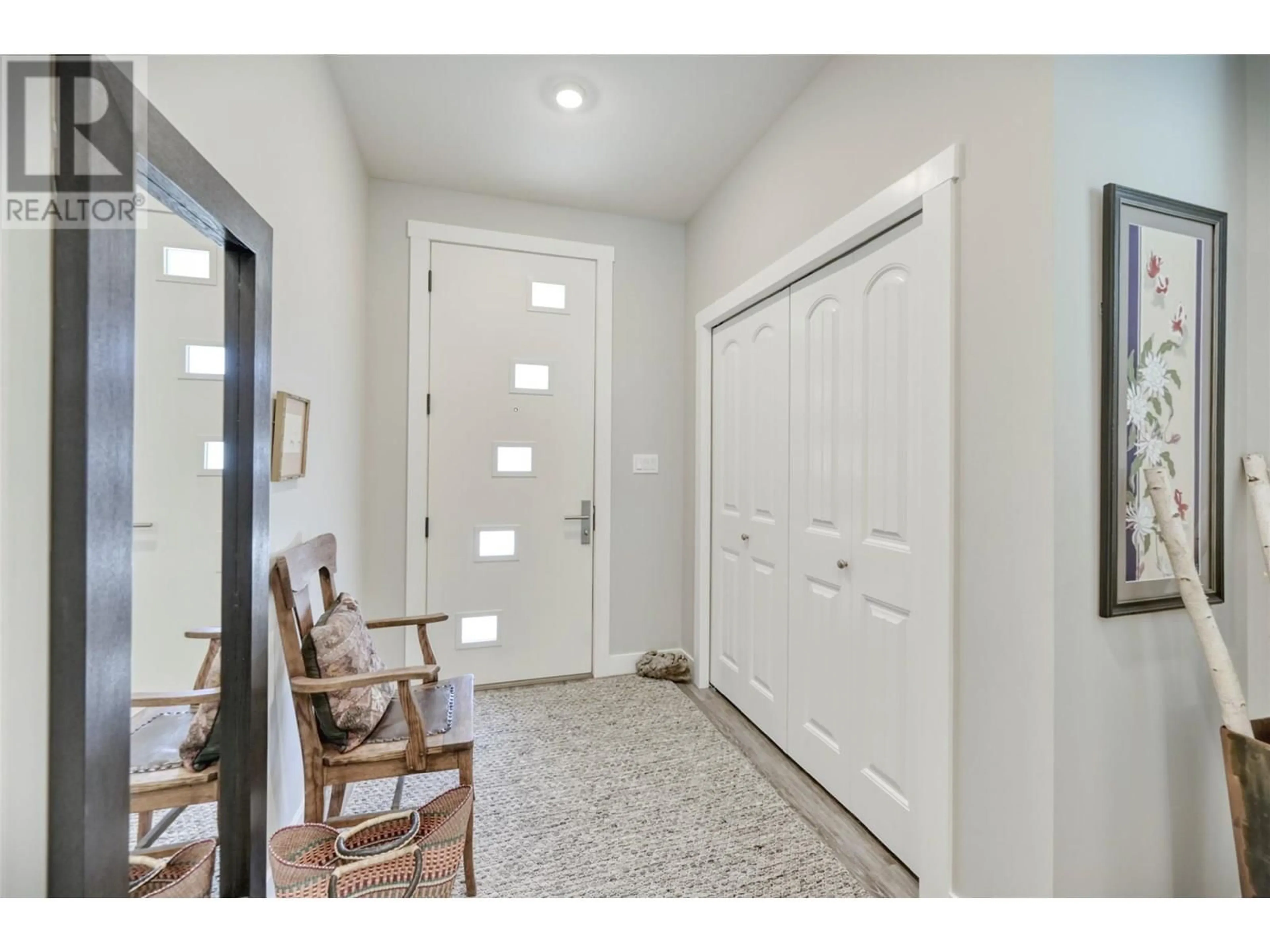 Indoor entryway for 7012 WREN DRIVE, Osoyoos British Columbia V0H1V6