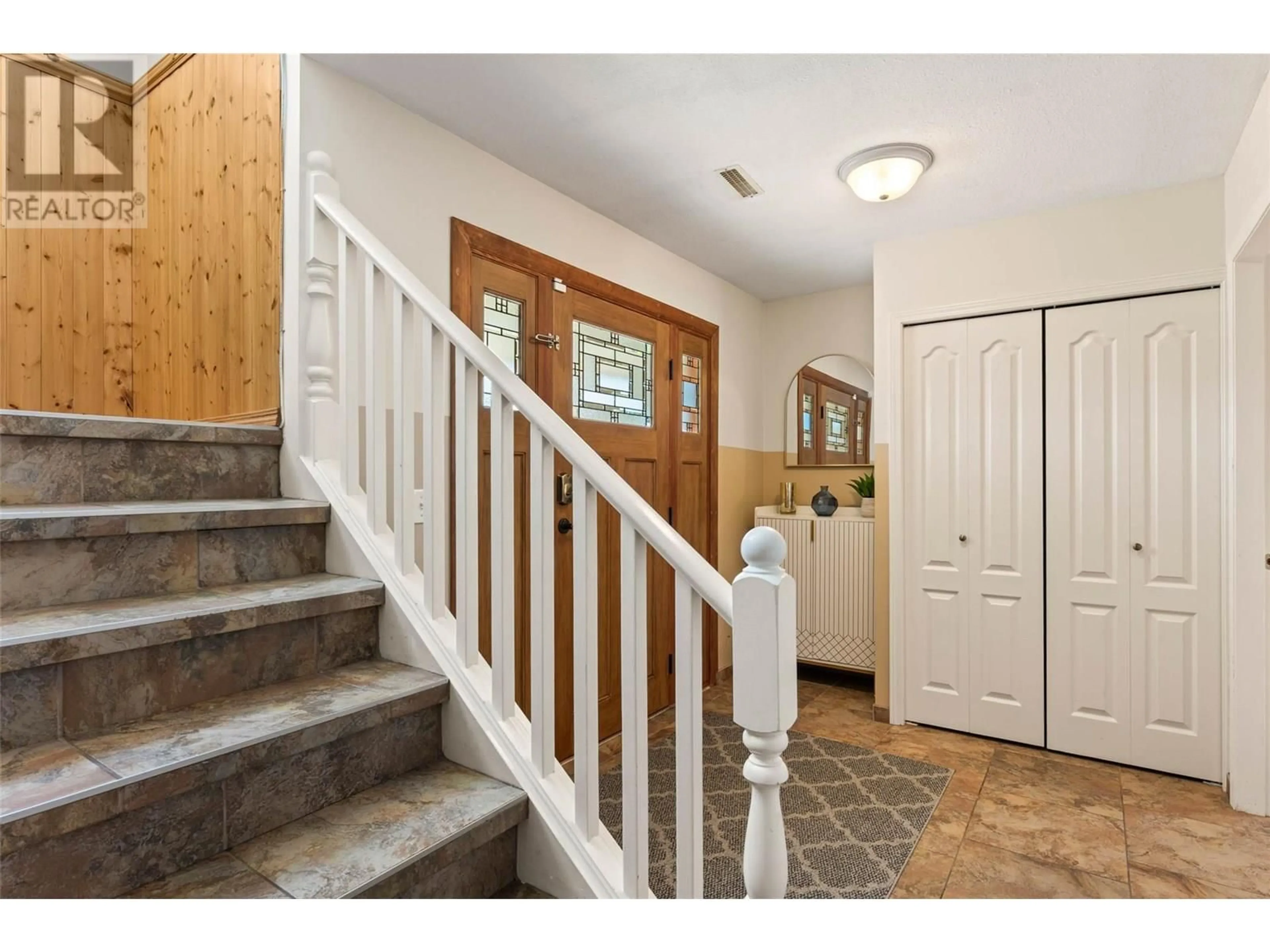 Indoor entryway for 1668 ISKUT PLACE, Kamloops British Columbia V2E2M4