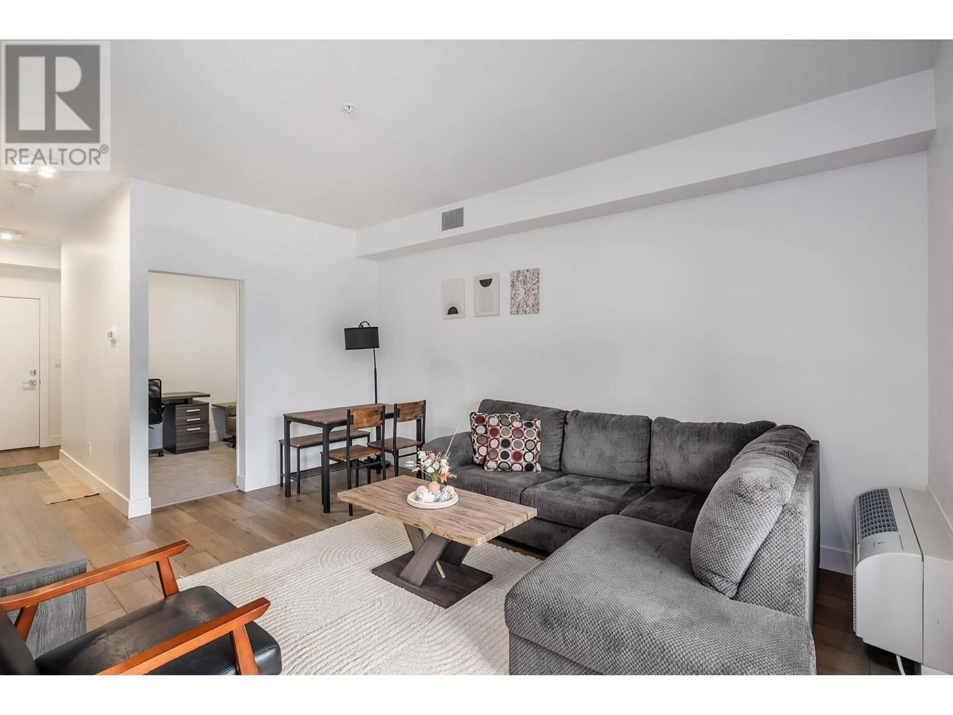 Living room with furniture, unknown for 303 - 3642 MISSION SPRINGS DRIVE, Kelowna British Columbia V1W0E1