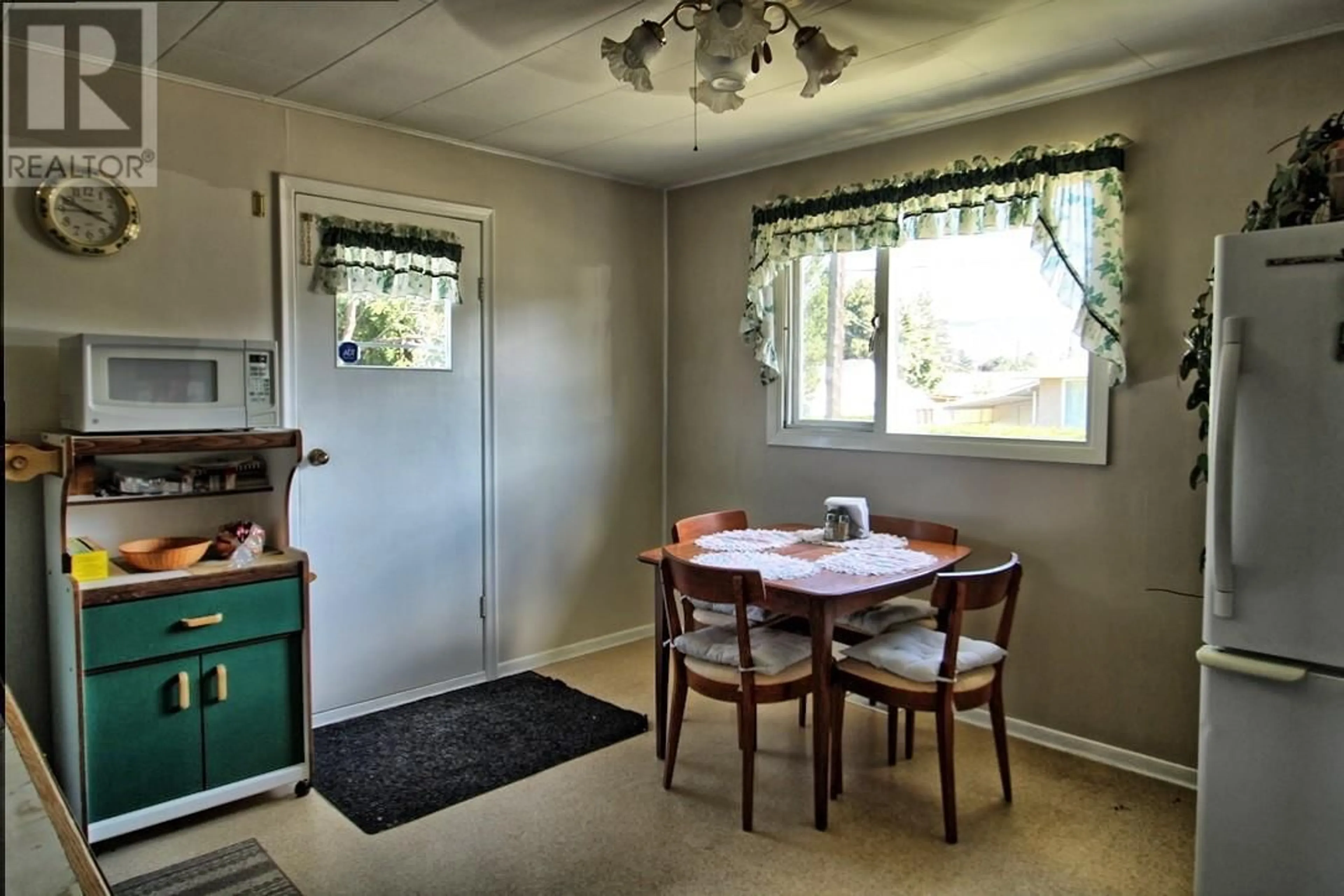 Dining room, unknown for 287 BIRCH AVENUE, Kamloops British Columbia V2B1J6