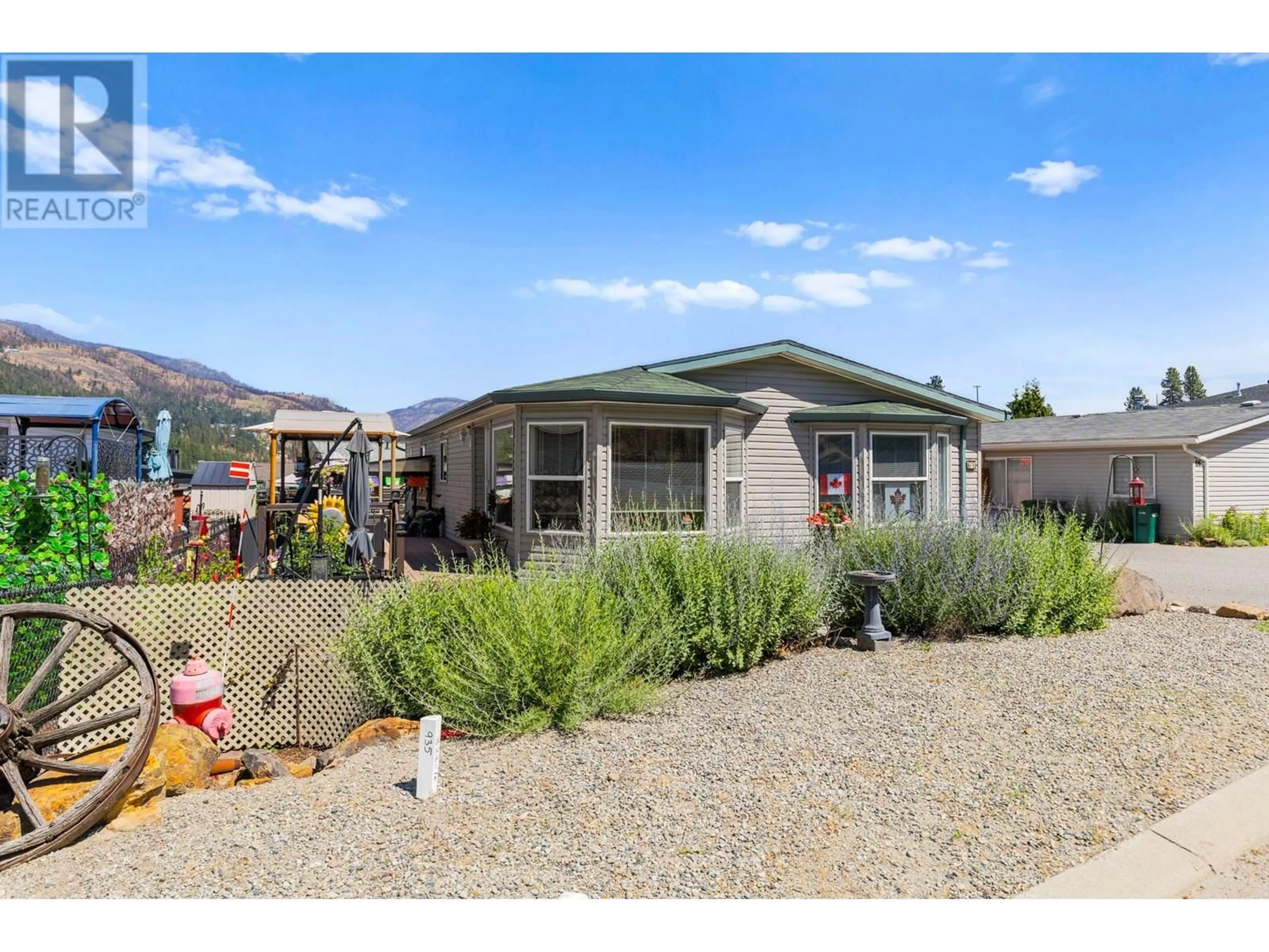 Home with vinyl exterior material, mountain view for 67 - 610 KATHERINE ROAD, Kelowna British Columbia V1Z3G2
