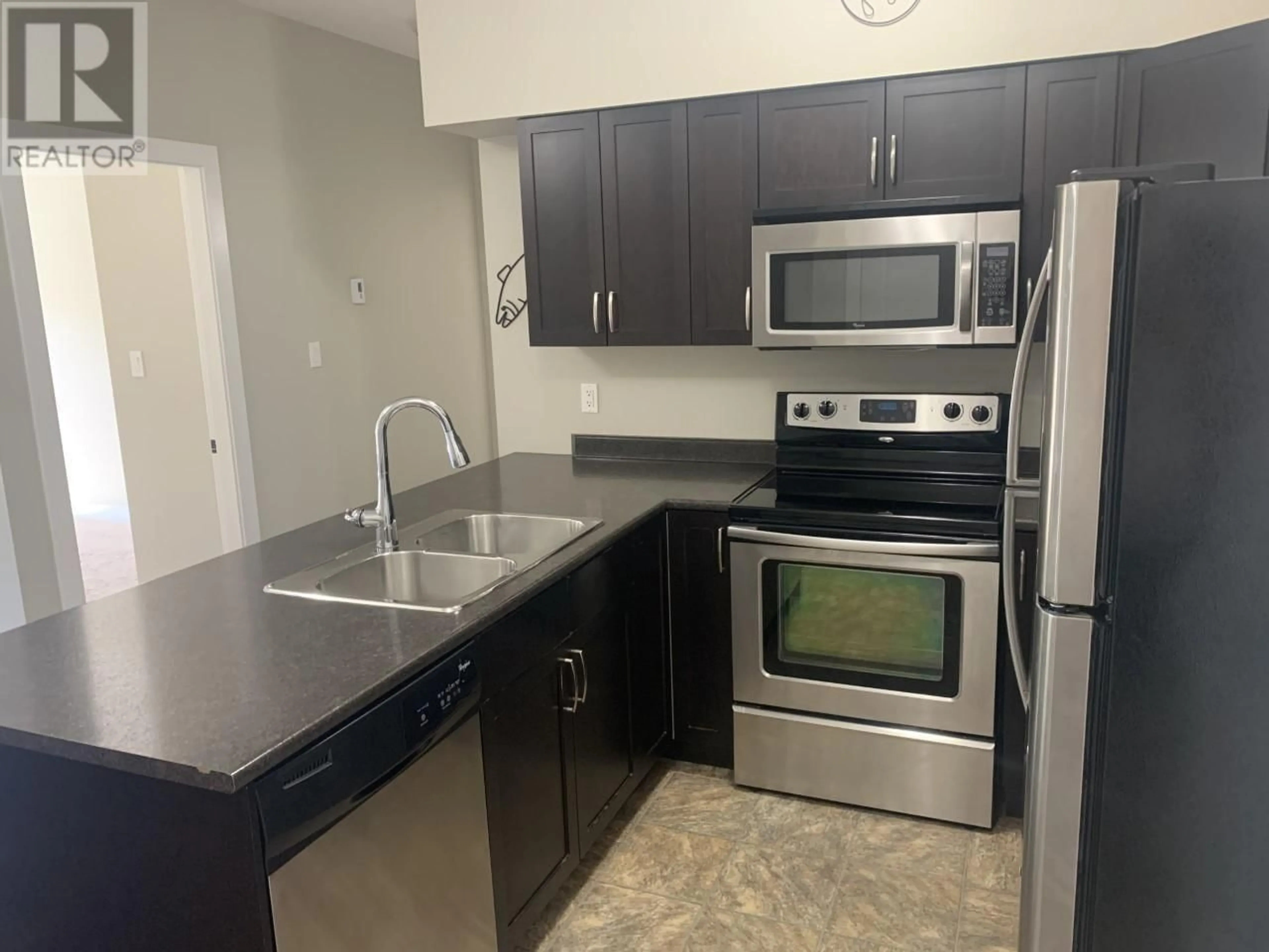 Standard kitchen, unknown for 403 - 5170 DALLAS DRIVE, Kamloops British Columbia V2C0C7