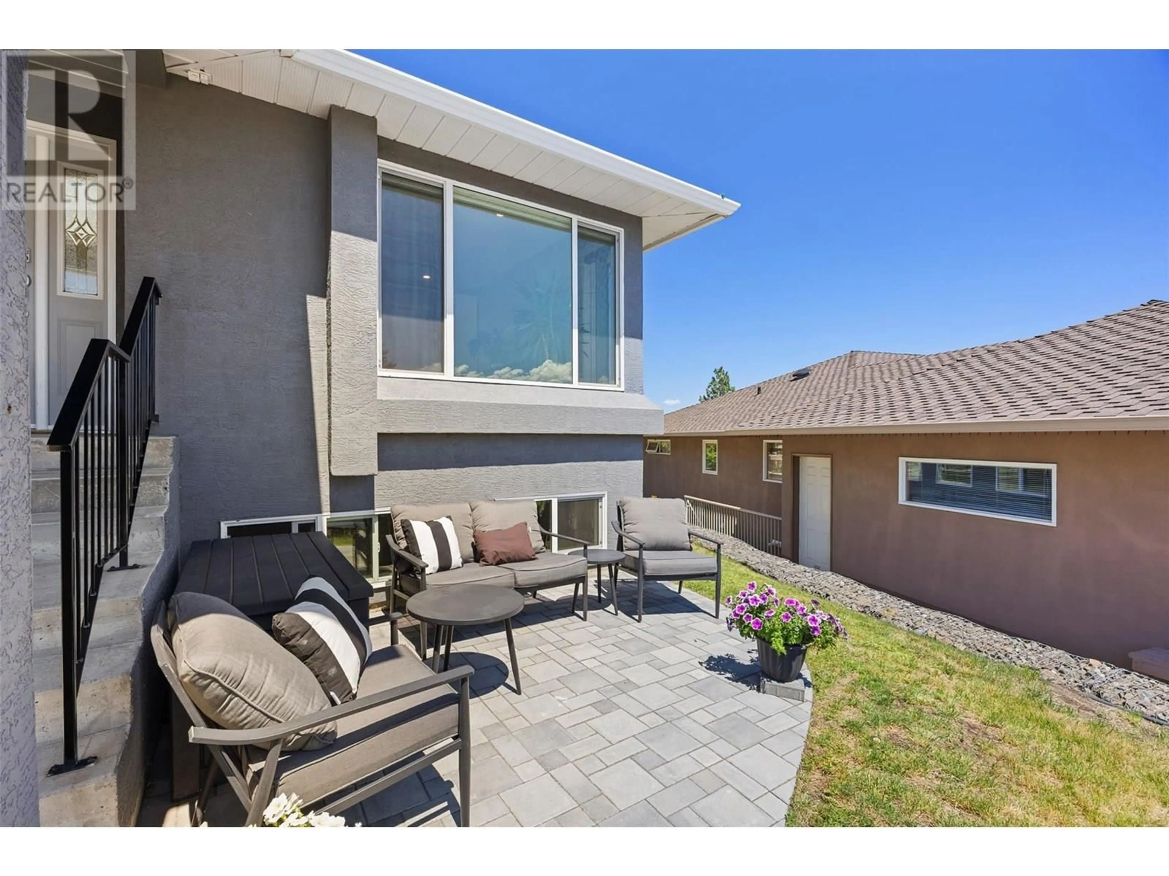 Patio, unknown for 1986 SAPPHIRE COURT, Kamloops British Columbia V2E2P1