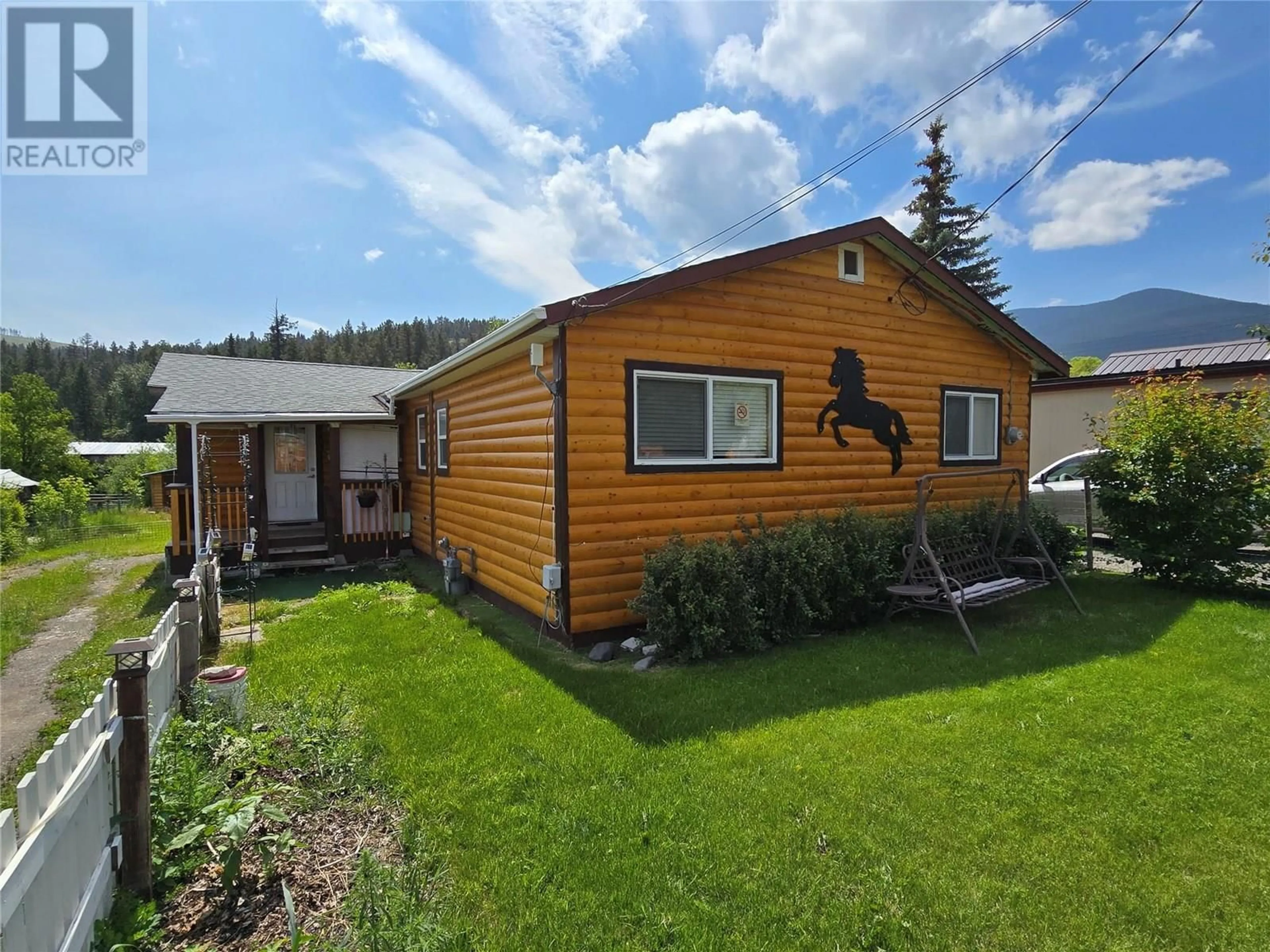 Home with vinyl exterior material, unknown for 1403 SOUES STREET, Clinton British Columbia V0K1K0