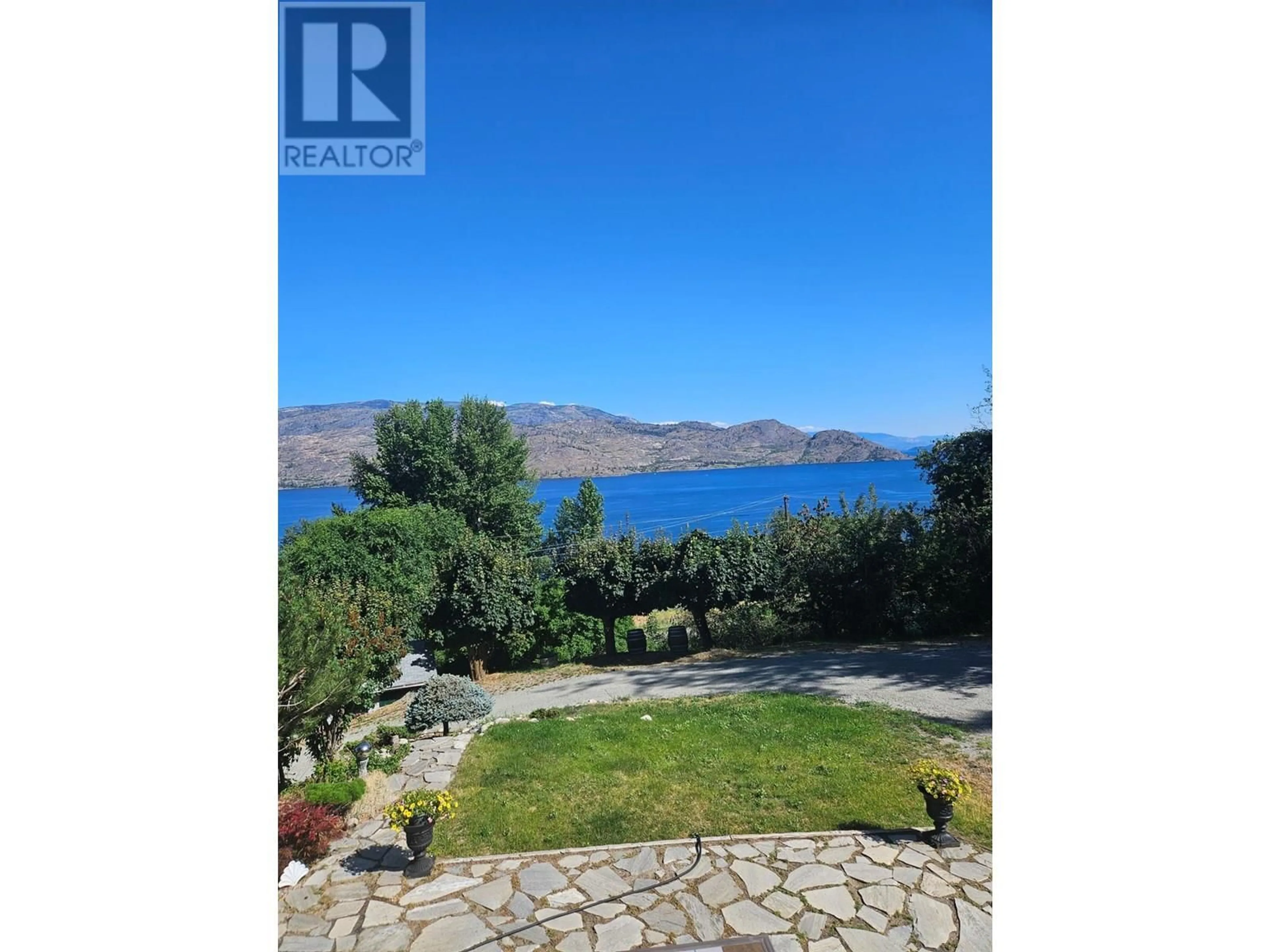 Patio, water/lake/river/ocean view for 6090 SOMERSET AVENUE, Peachland British Columbia V0H1X4