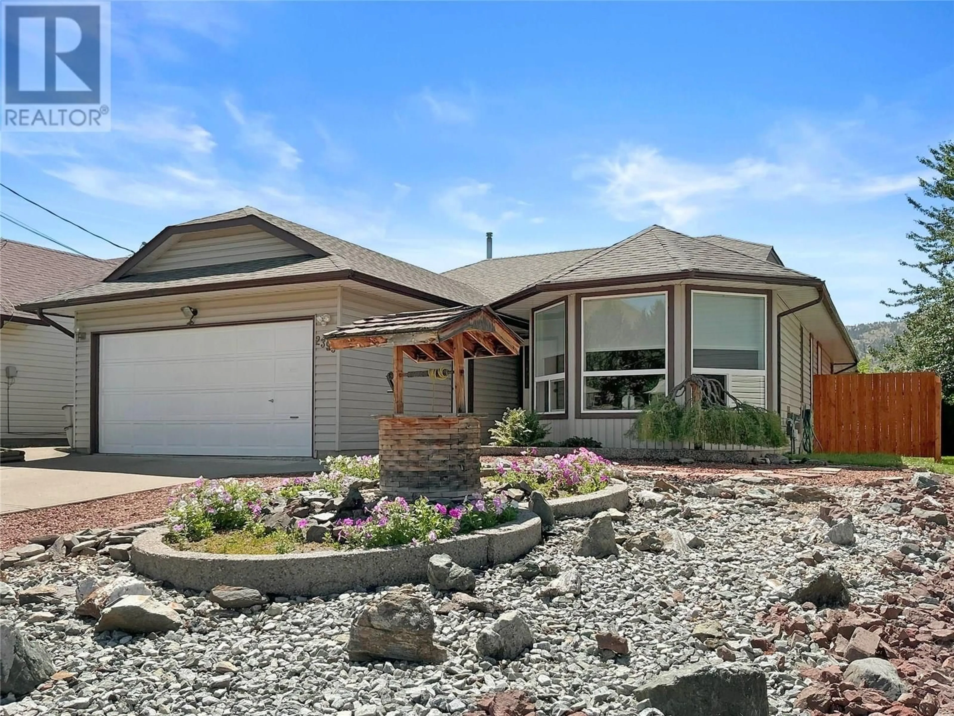Home with vinyl exterior material, unknown for 2393 FLEETWOOD AVENUE, Kamloops British Columbia V2B4S8