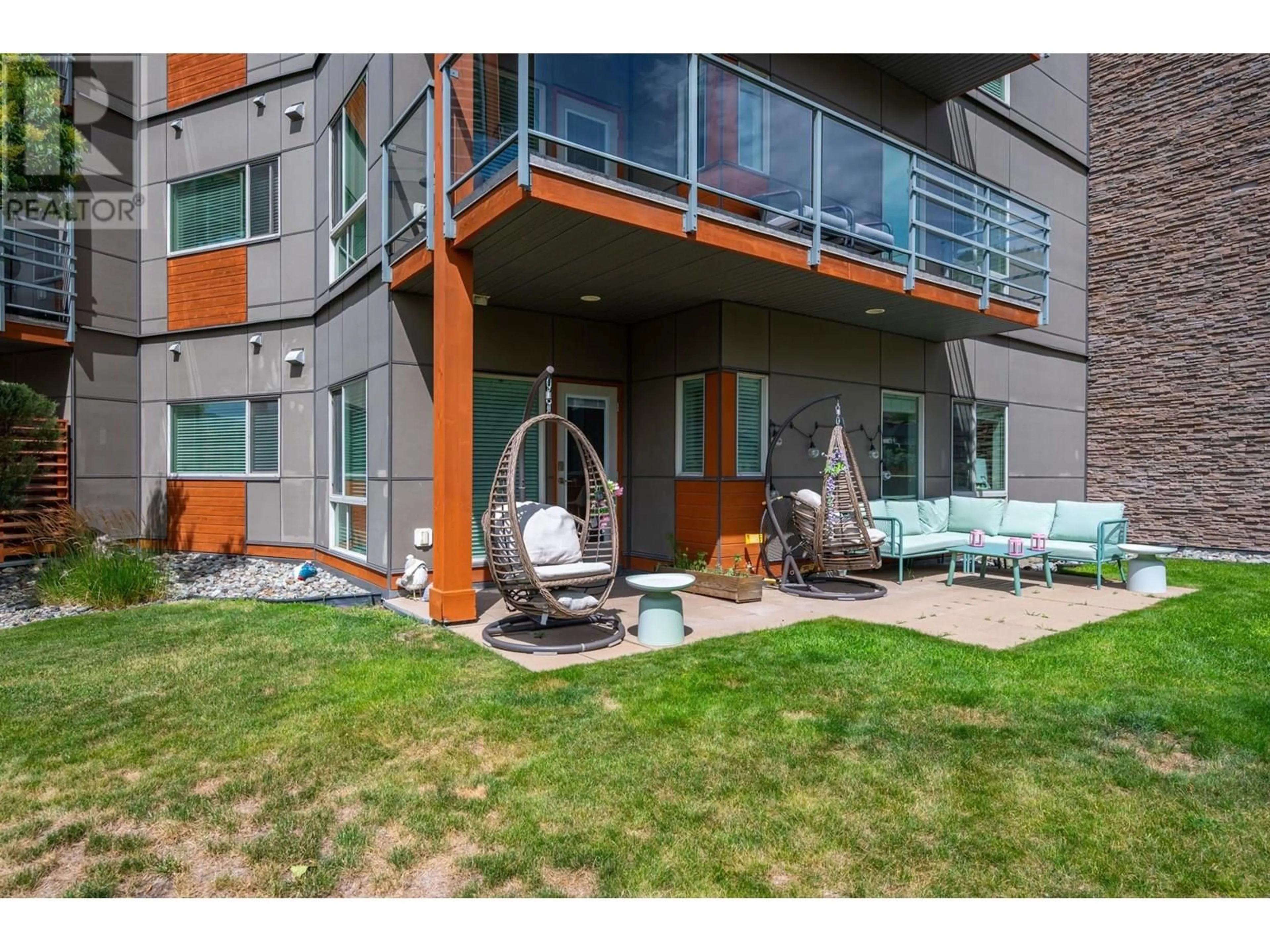 Patio, water/lake/river/ocean view for 2114 - 1030 TALASA WAY, Kamloops British Columbia V2H0C3