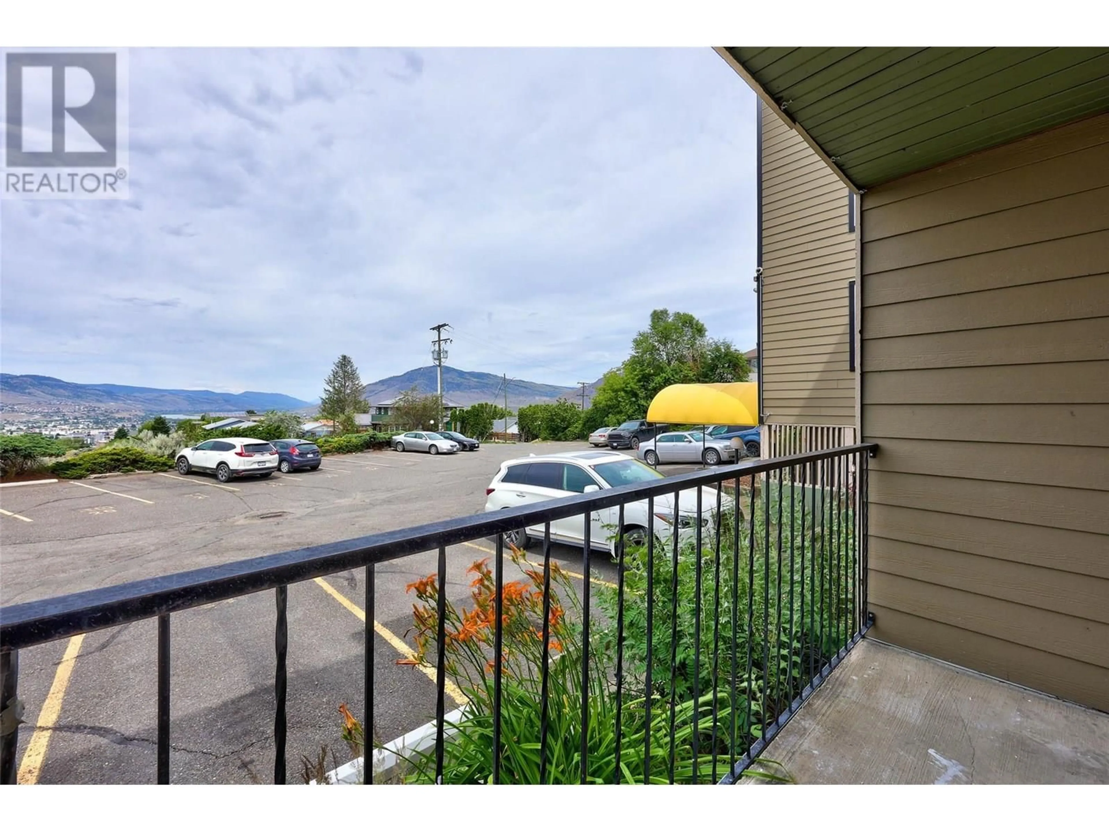 Patio, water/lake/river/ocean view for 101 - 751 GRANDVIEW TERRACE, Kamloops British Columbia V2C6C9