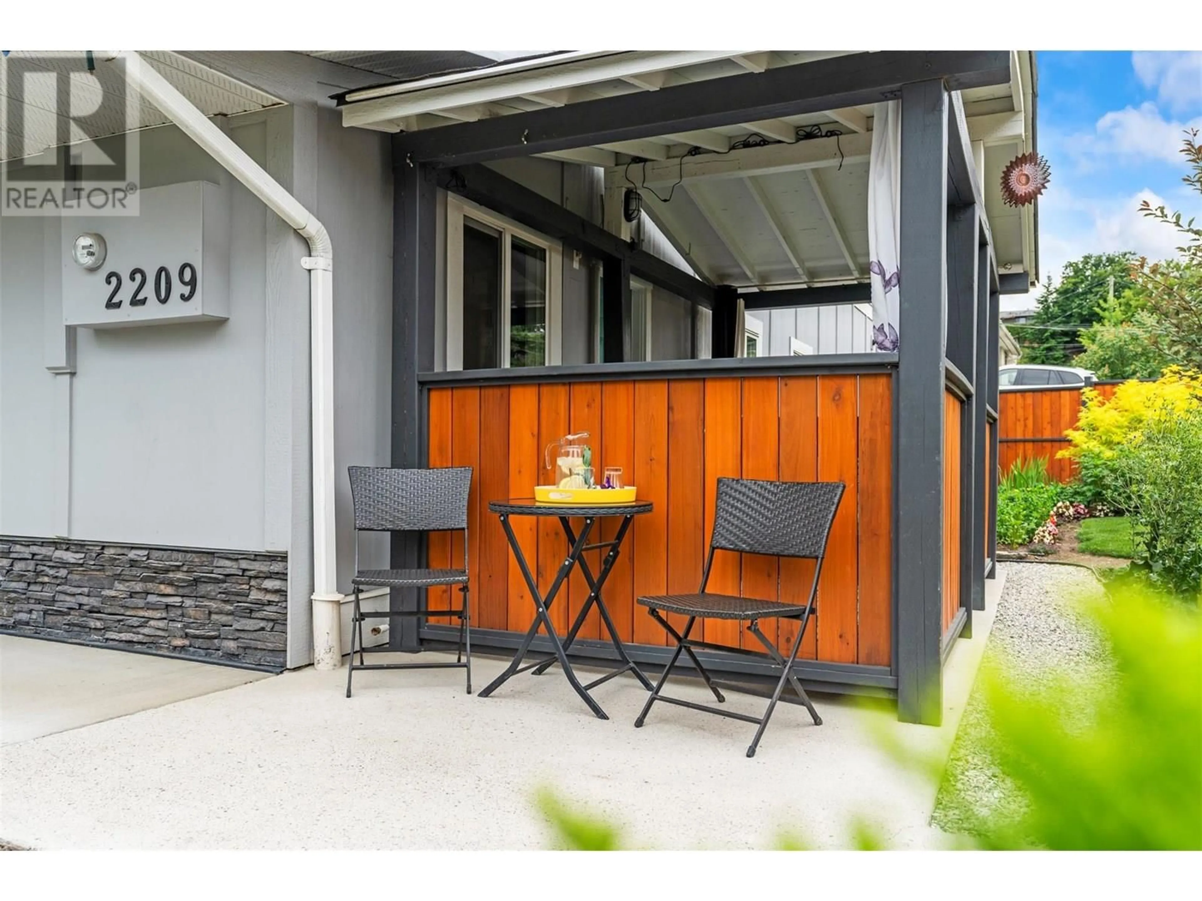 Patio, street for 2209 ROSEDALE AVENUE, Armstrong British Columbia V4Y0B4