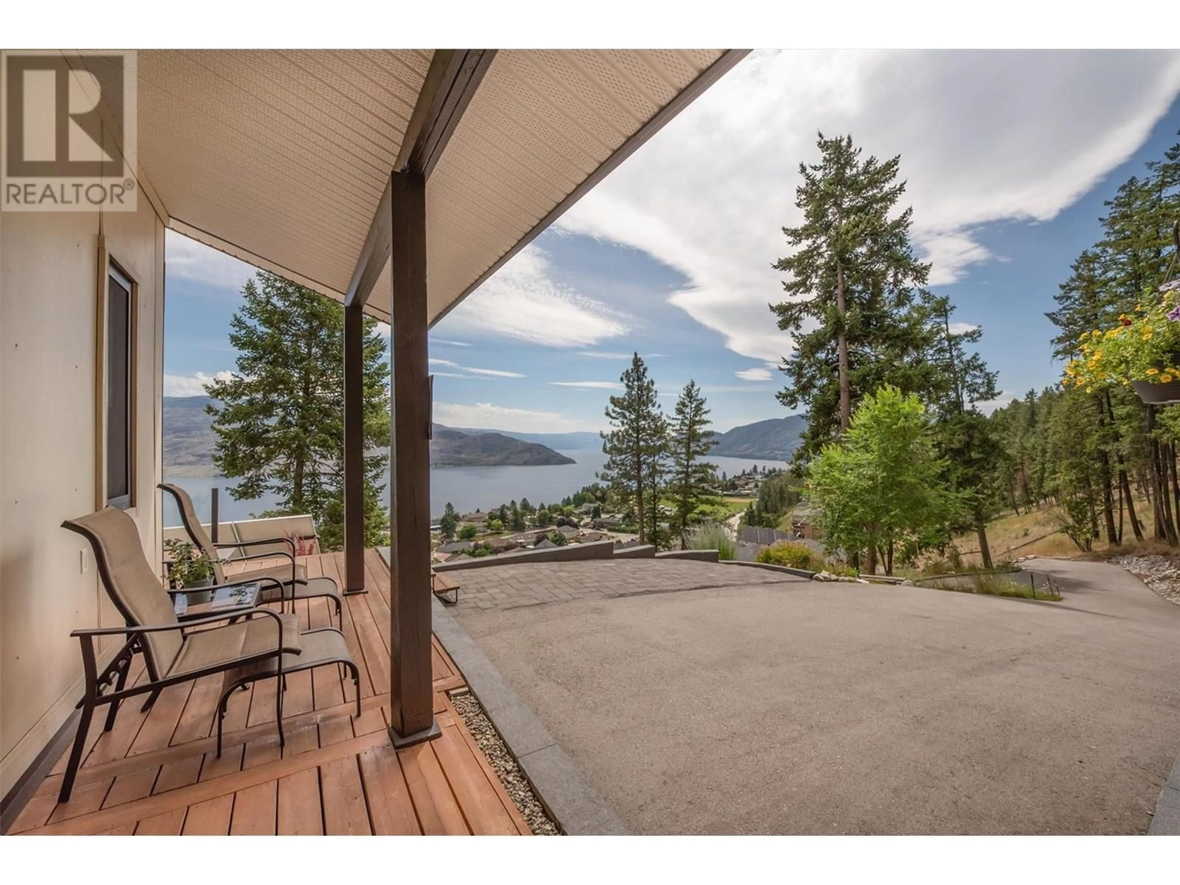 Patio, water/lake/river/ocean view for 6131 SEYMOURE LANE, Peachland British Columbia V0H1X4