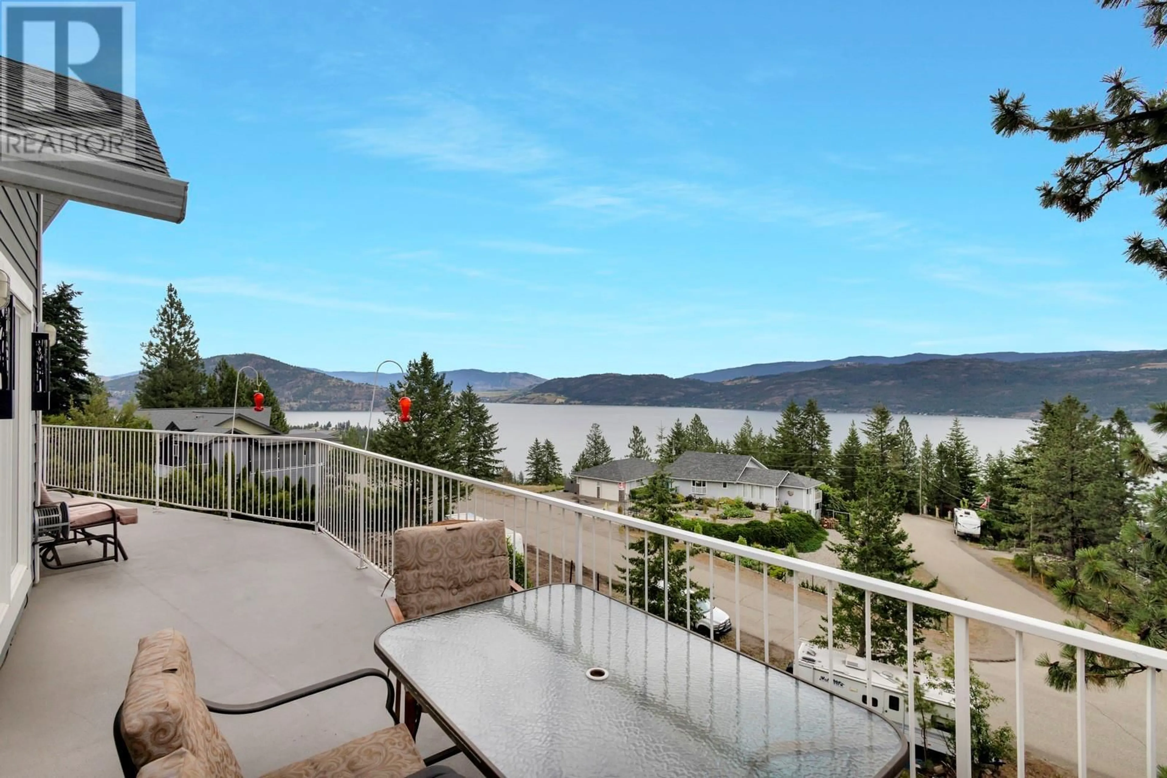 Patio, water/lake/river/ocean view for 10434 COLUMBIA WAY, Vernon British Columbia V1H2B5