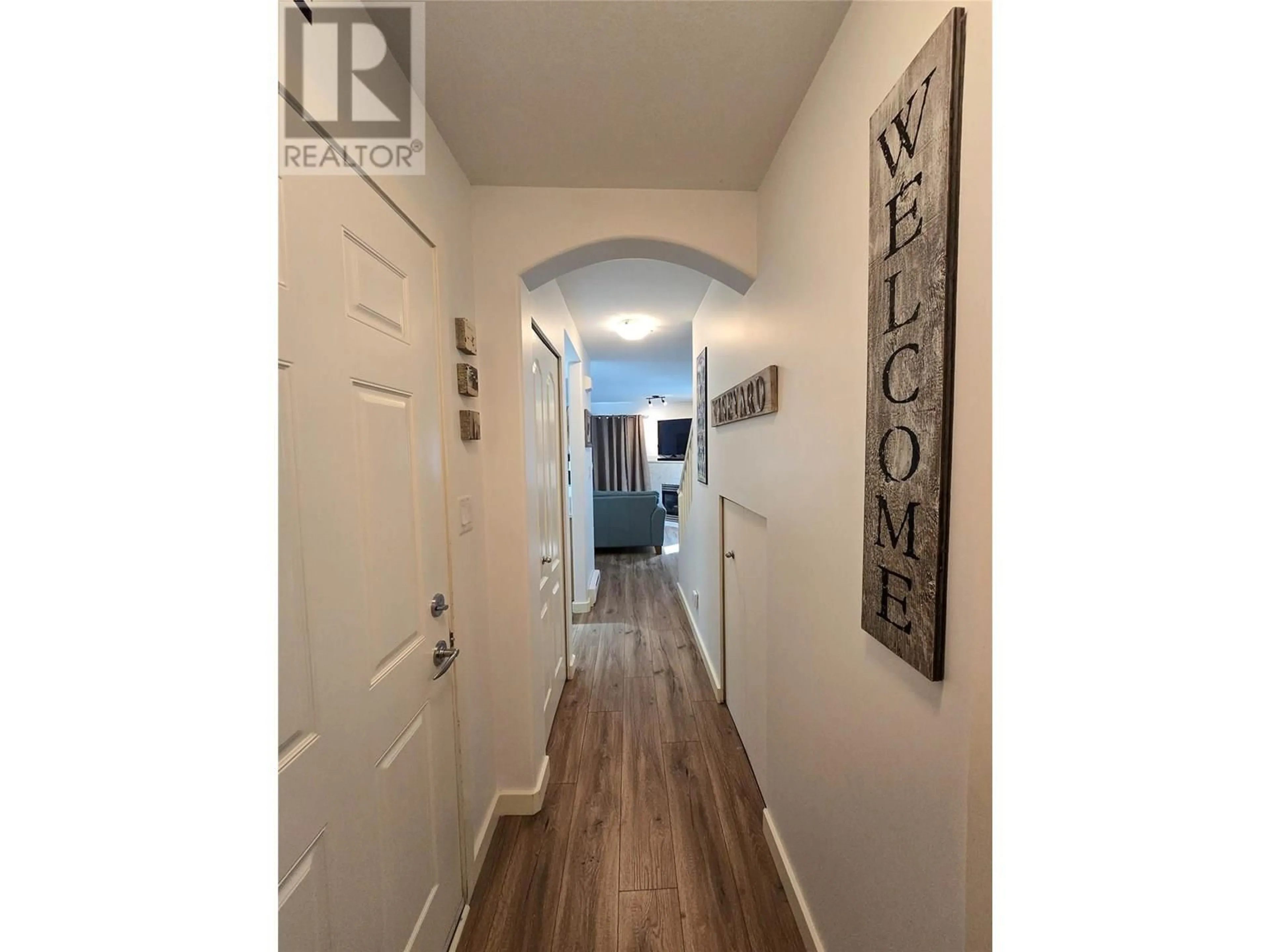 Indoor entryway for 27 - 7600 COTTONWOOD DRIVE, Osoyoos British Columbia V0H1V3