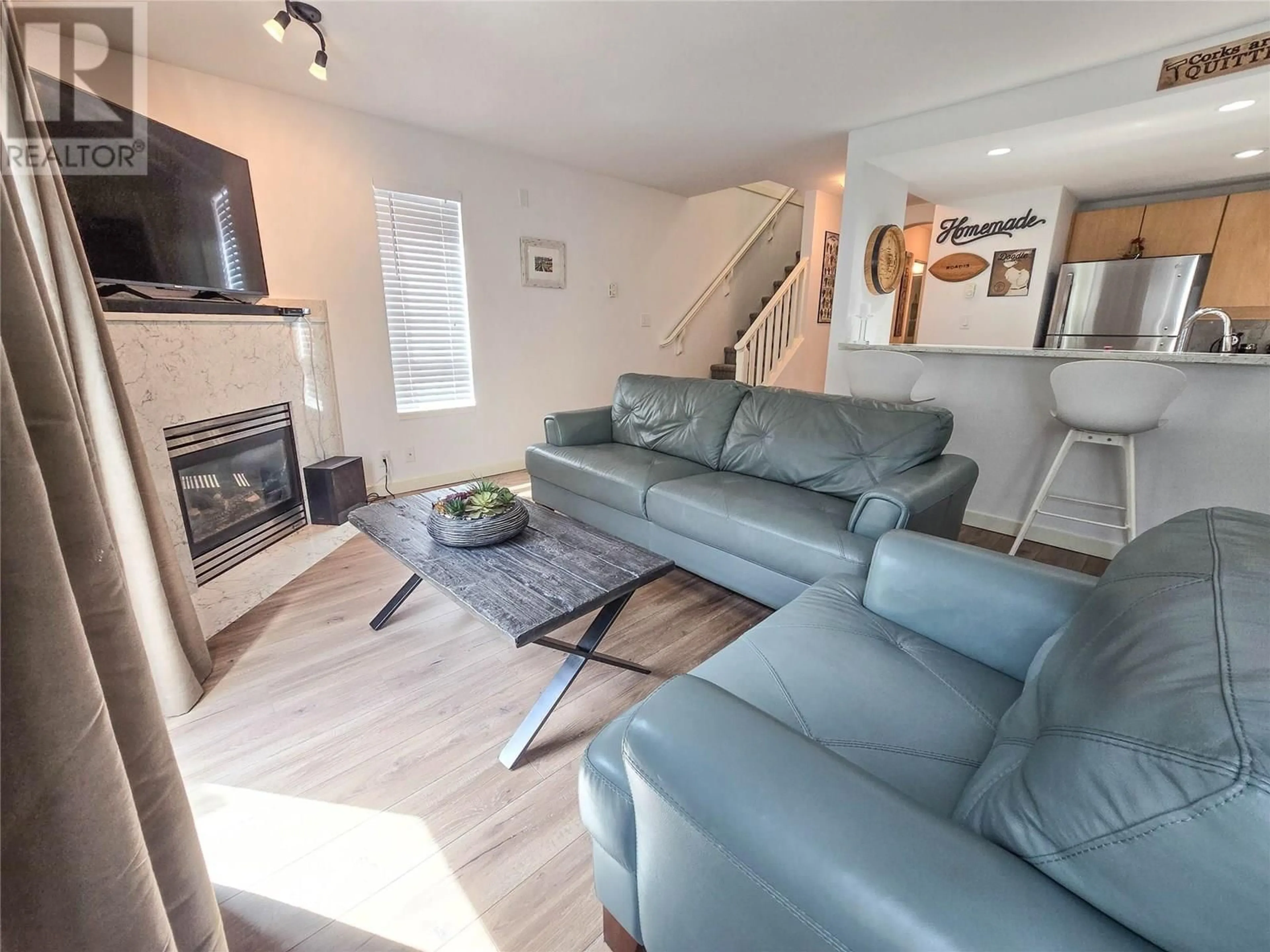 Living room with furniture, unknown for 27 - 7600 COTTONWOOD DRIVE, Osoyoos British Columbia V0H1V3