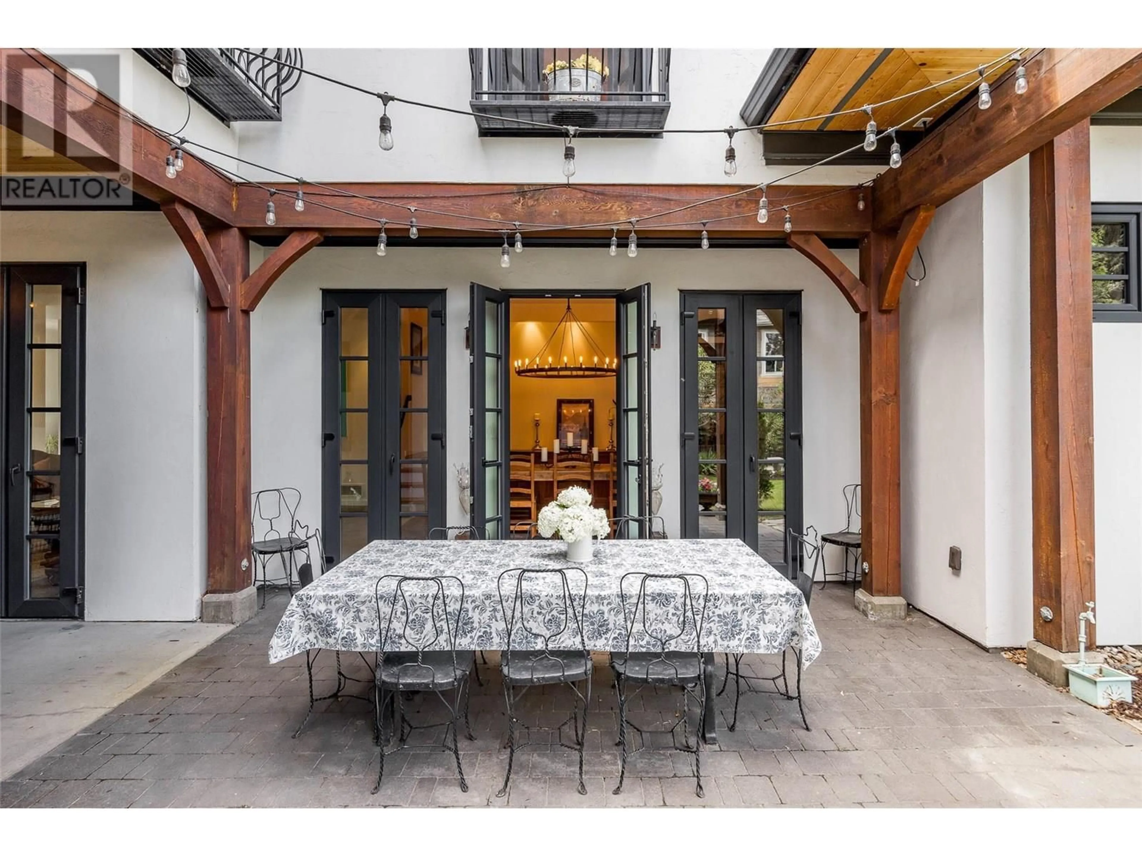 Patio, street for 464 CADDER AVENUE, Kelowna British Columbia V1Y5N3