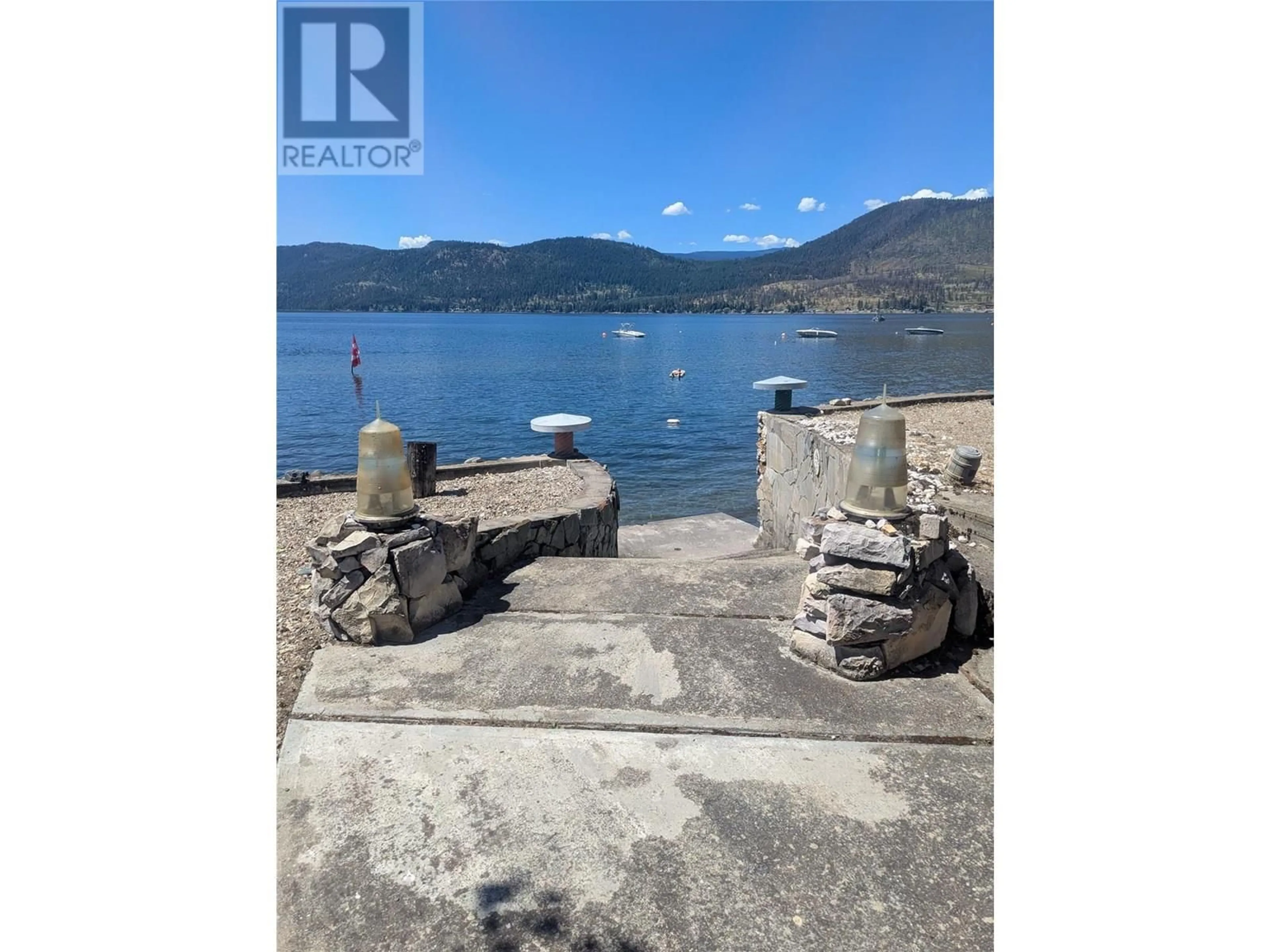 Patio, water/lake/river/ocean view for 312 SCHOUTEN ROAD, Chase British Columbia V0E1M2