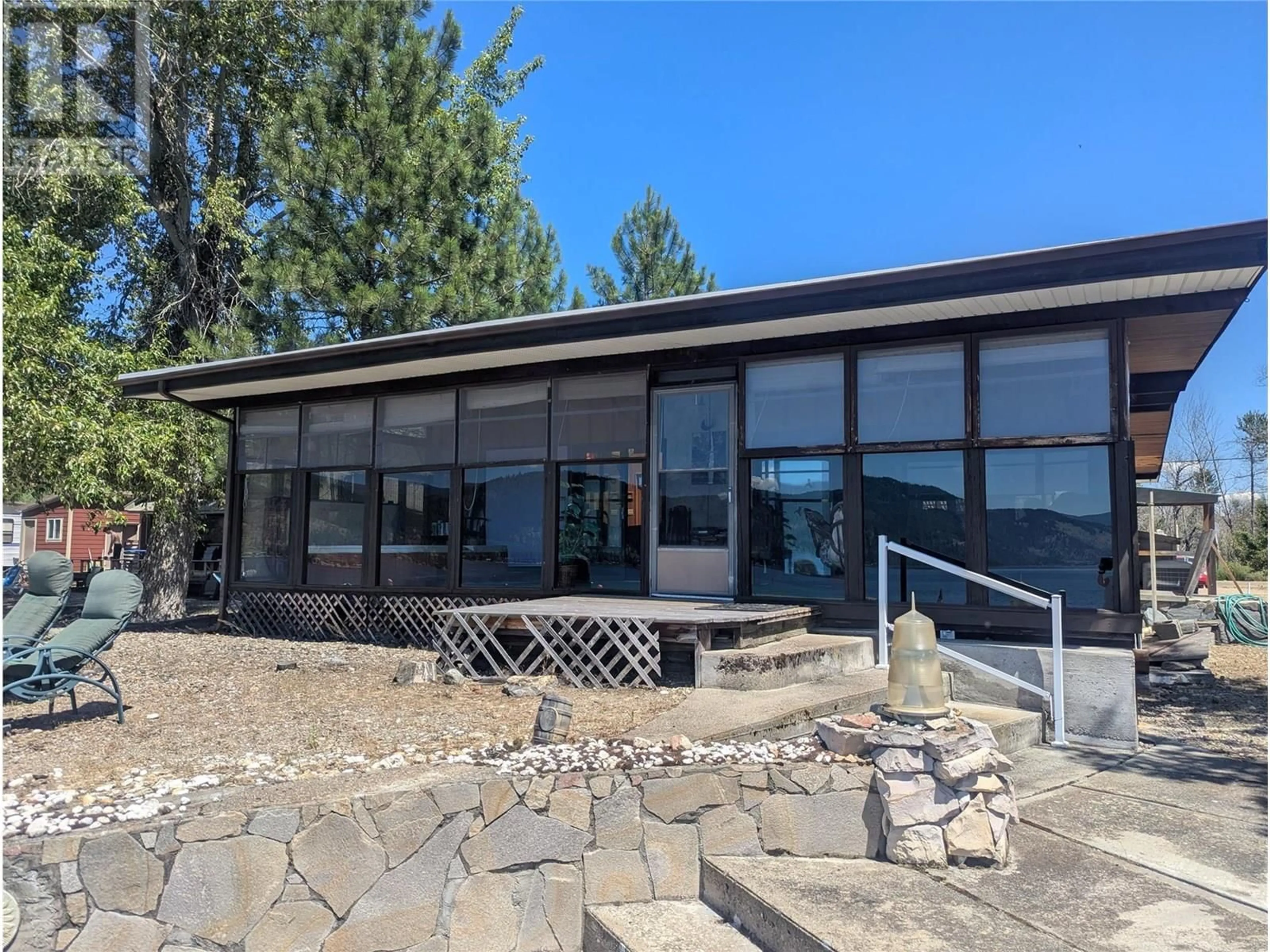 A pic from outside/outdoor area/front of a property/back of a property/a pic from drone, unknown for 312 SCHOUTEN ROAD, Chase British Columbia V0E1M2