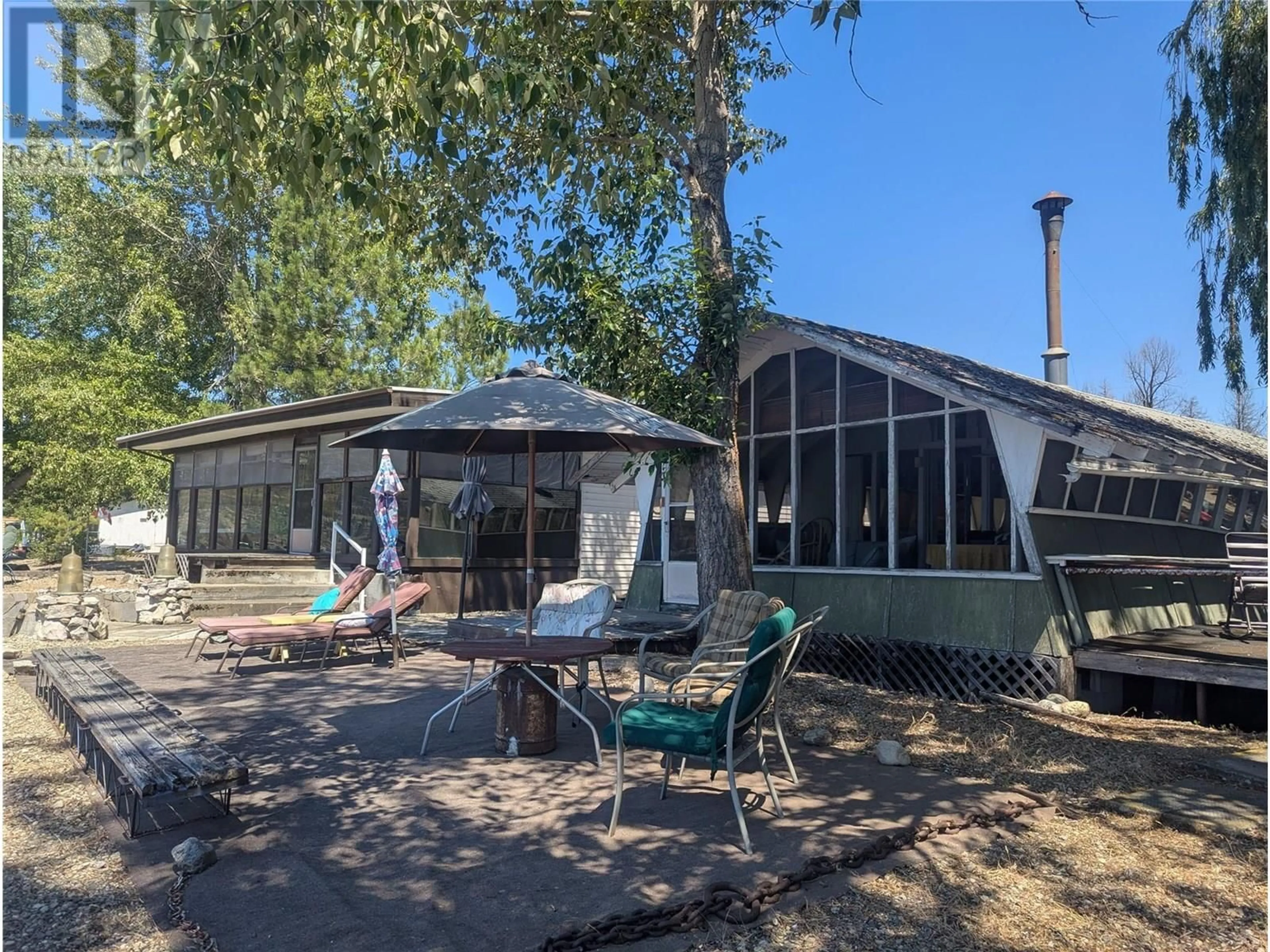 Patio, water/lake/river/ocean view for 312 SCHOUTEN ROAD, Chase British Columbia V0E1M2