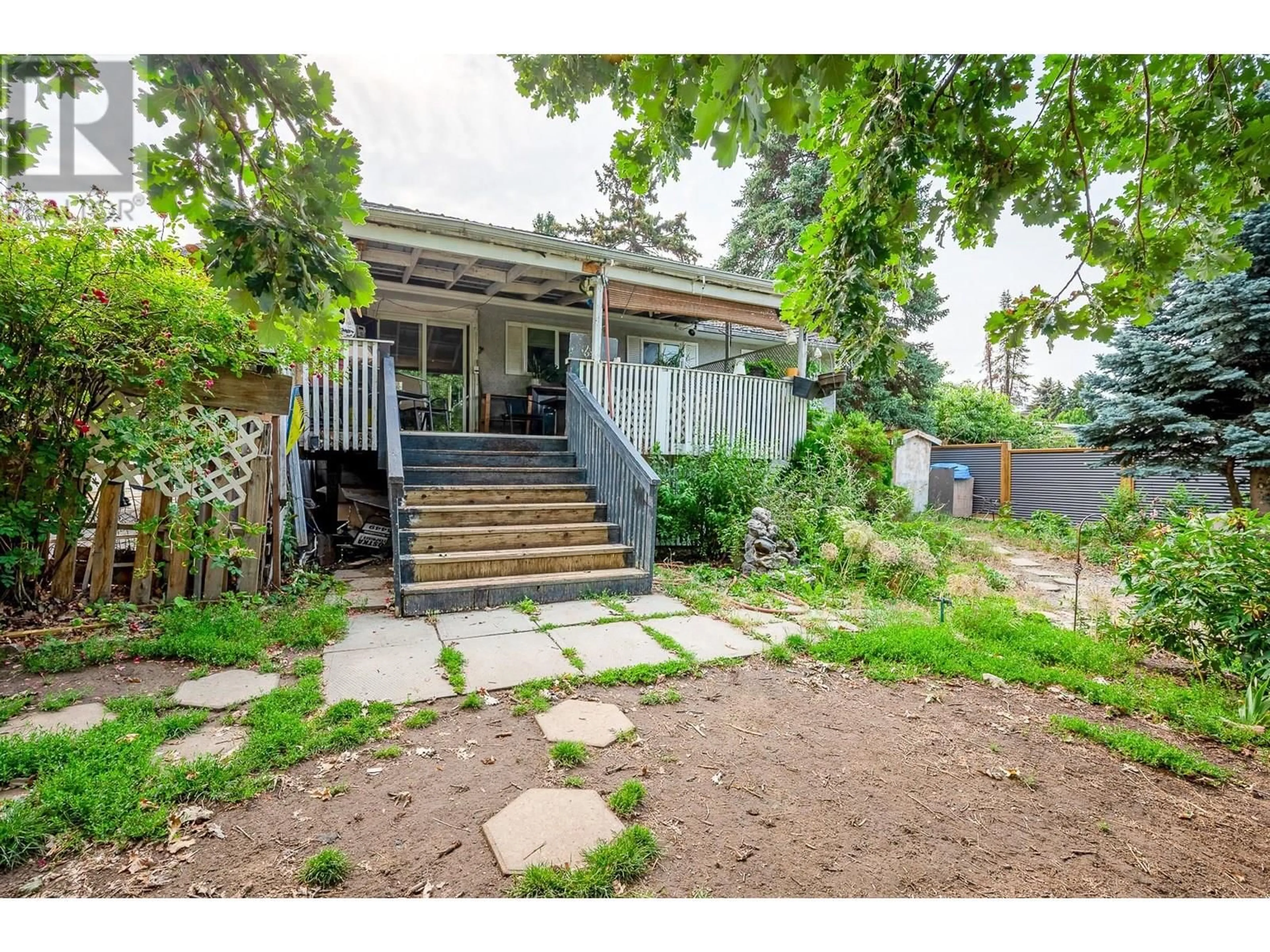 Unknown for 988 GLENGARRY STREET, Kelowna British Columbia V1Y4C8