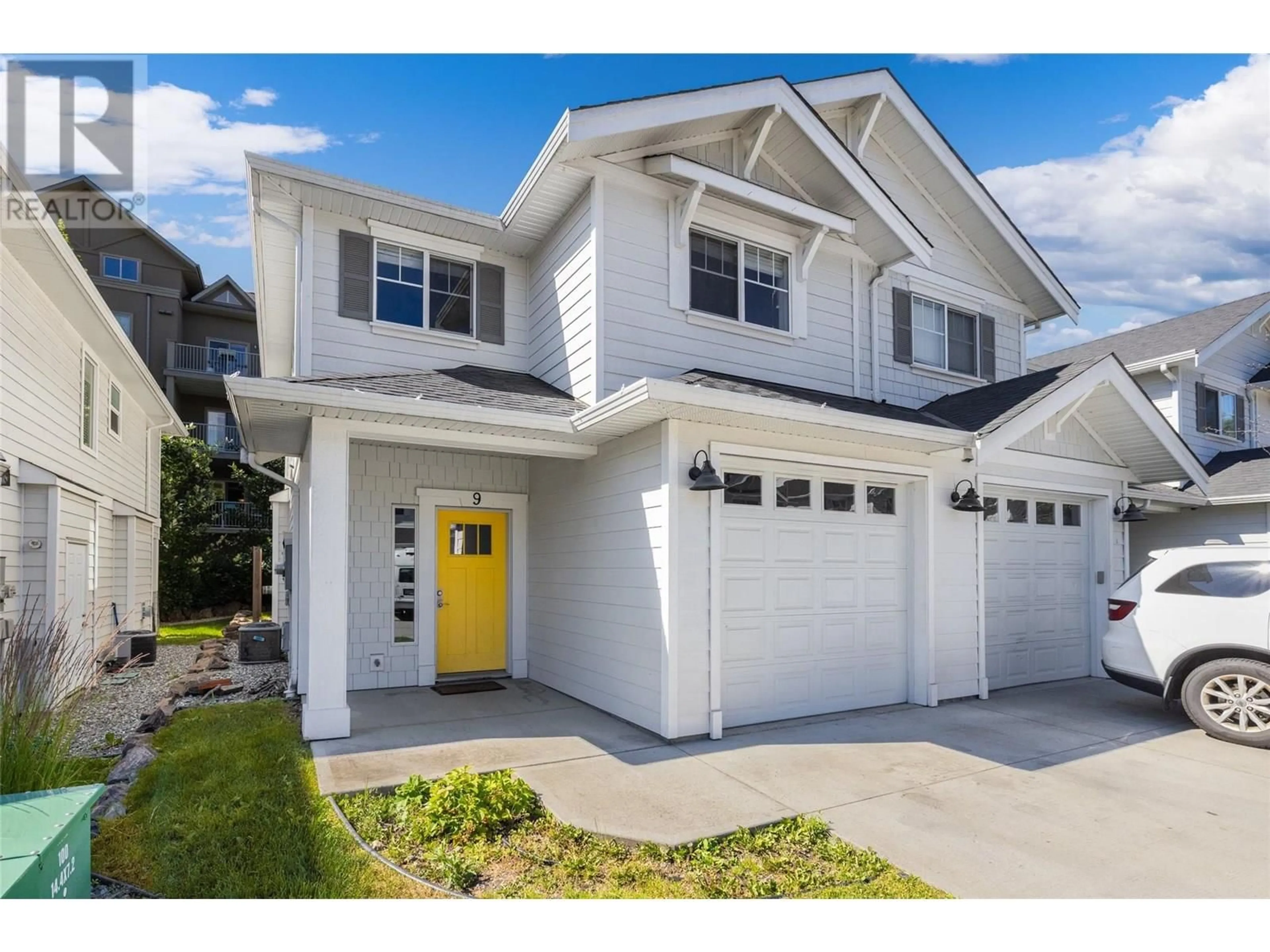 Home with vinyl exterior material, street for 9 - 10724 BOTTOM WOOD LAKE ROAD ROAD, Lake Country British Columbia V4V2T3