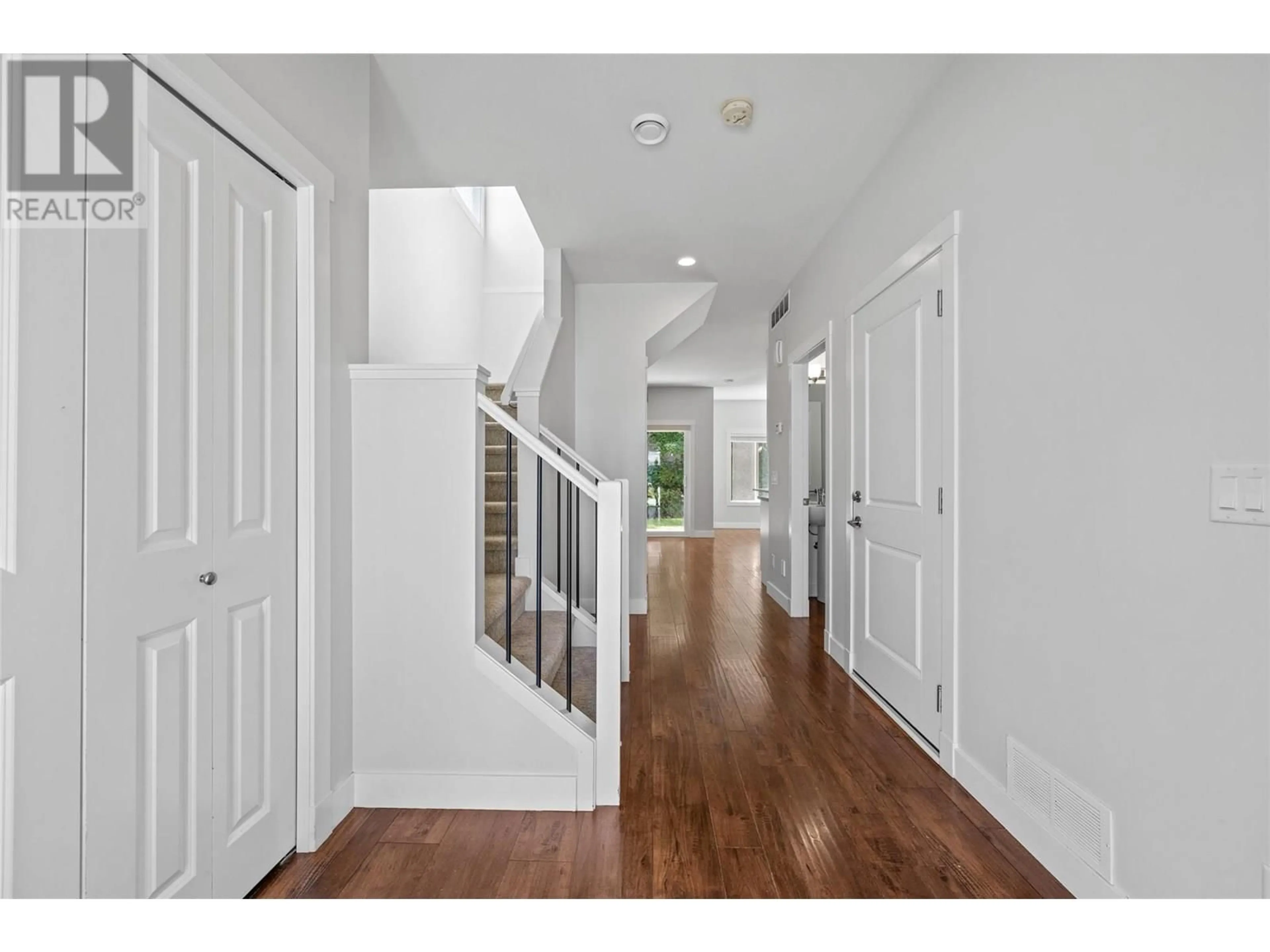 Indoor entryway for 9 - 10724 BOTTOM WOOD LAKE ROAD ROAD, Lake Country British Columbia V4V2T3