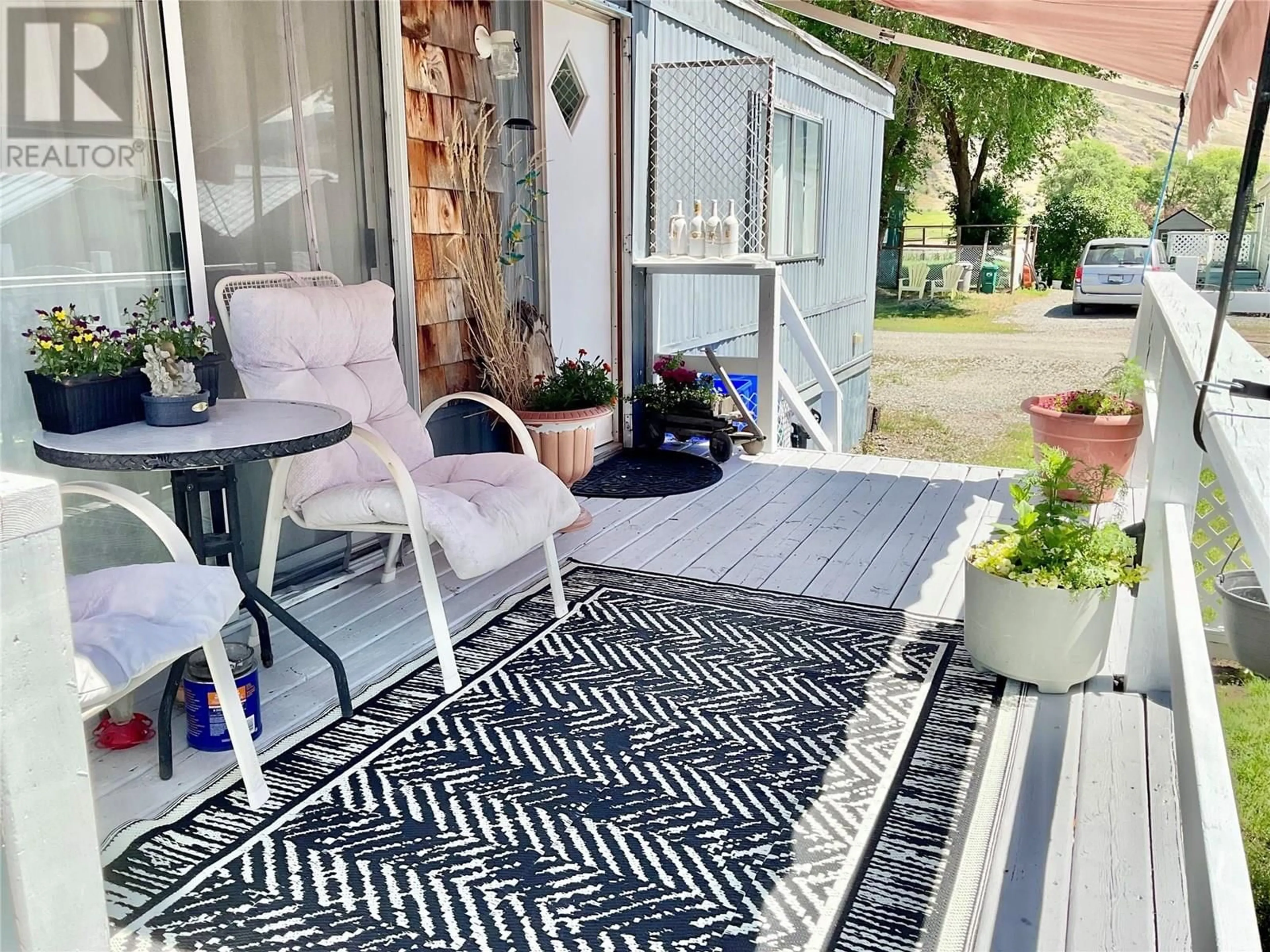 Patio, street for 6D - 925 THIRTEENTH AVENUE, Midway British Columbia V0H1M0