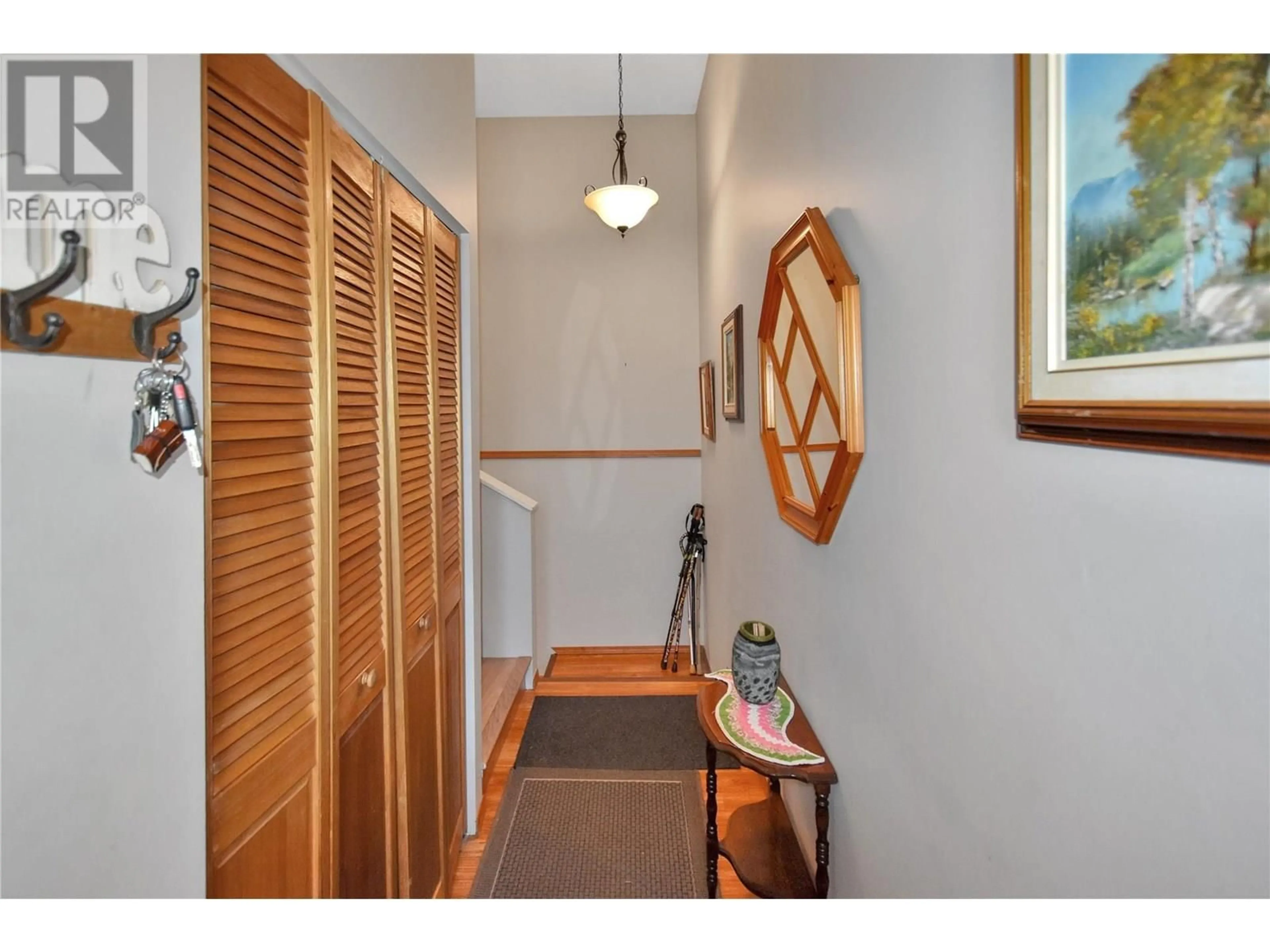 Indoor entryway for 2356 3RD ST S OTHER, Cranbrook British Columbia V1C4X5