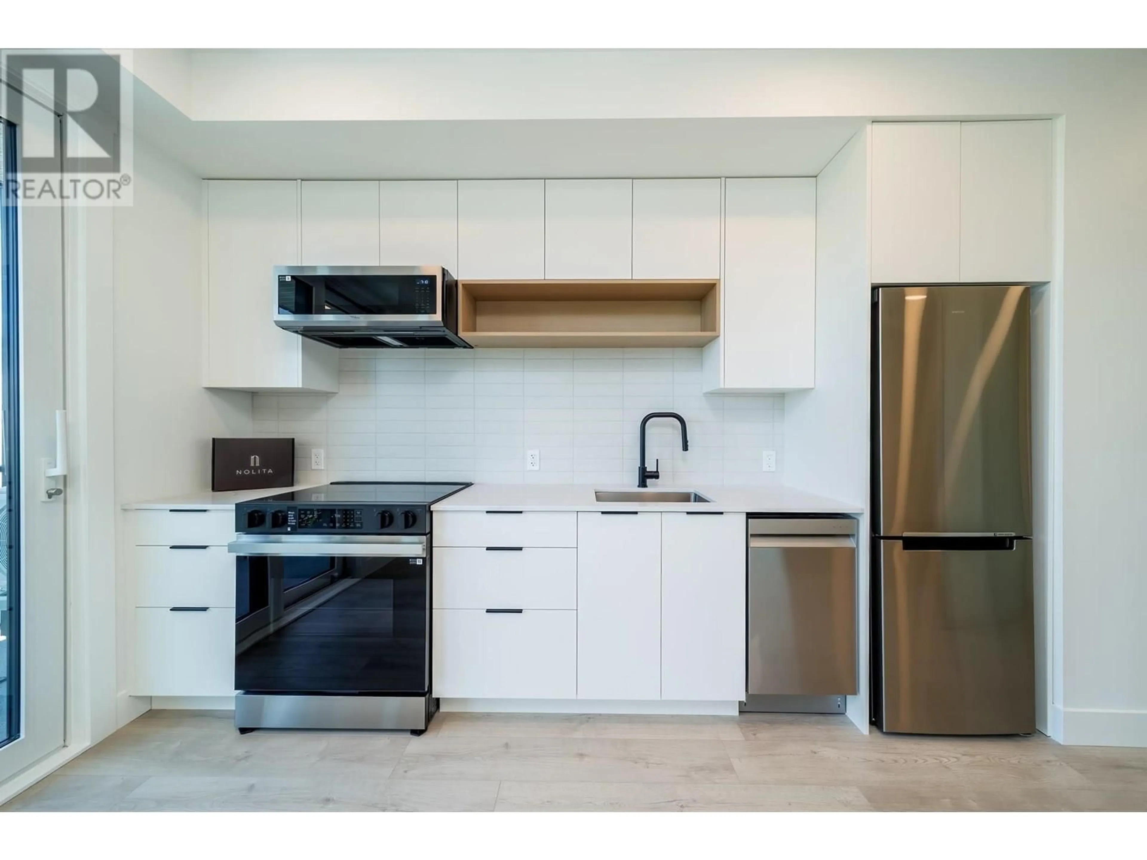 Standard kitchen, unknown for 507 - 620 CORONATION AVENUE, Kelowna British Columbia V1Y7A1